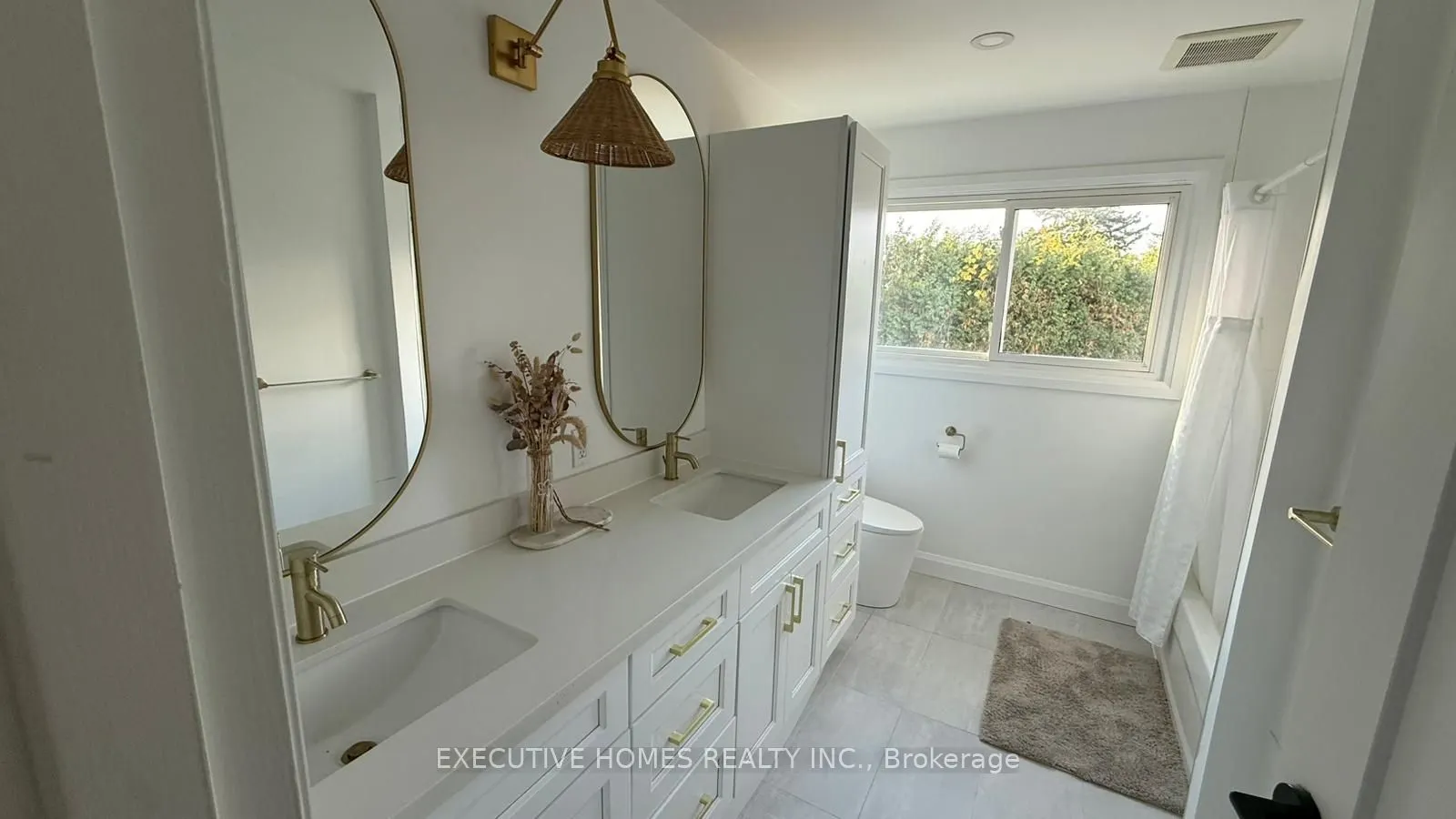 1045 Beaufort Avenue