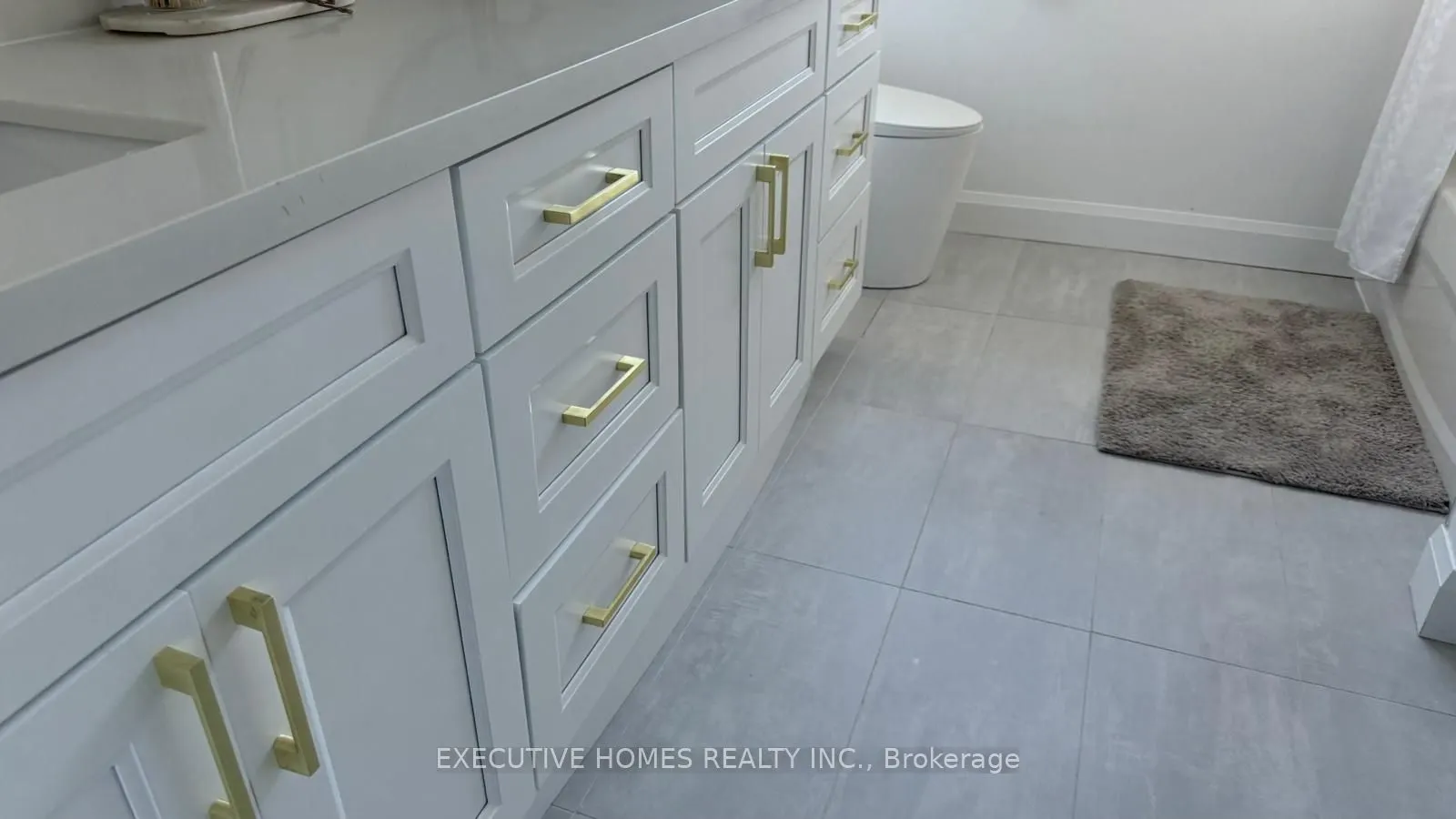 1045 Beaufort Avenue