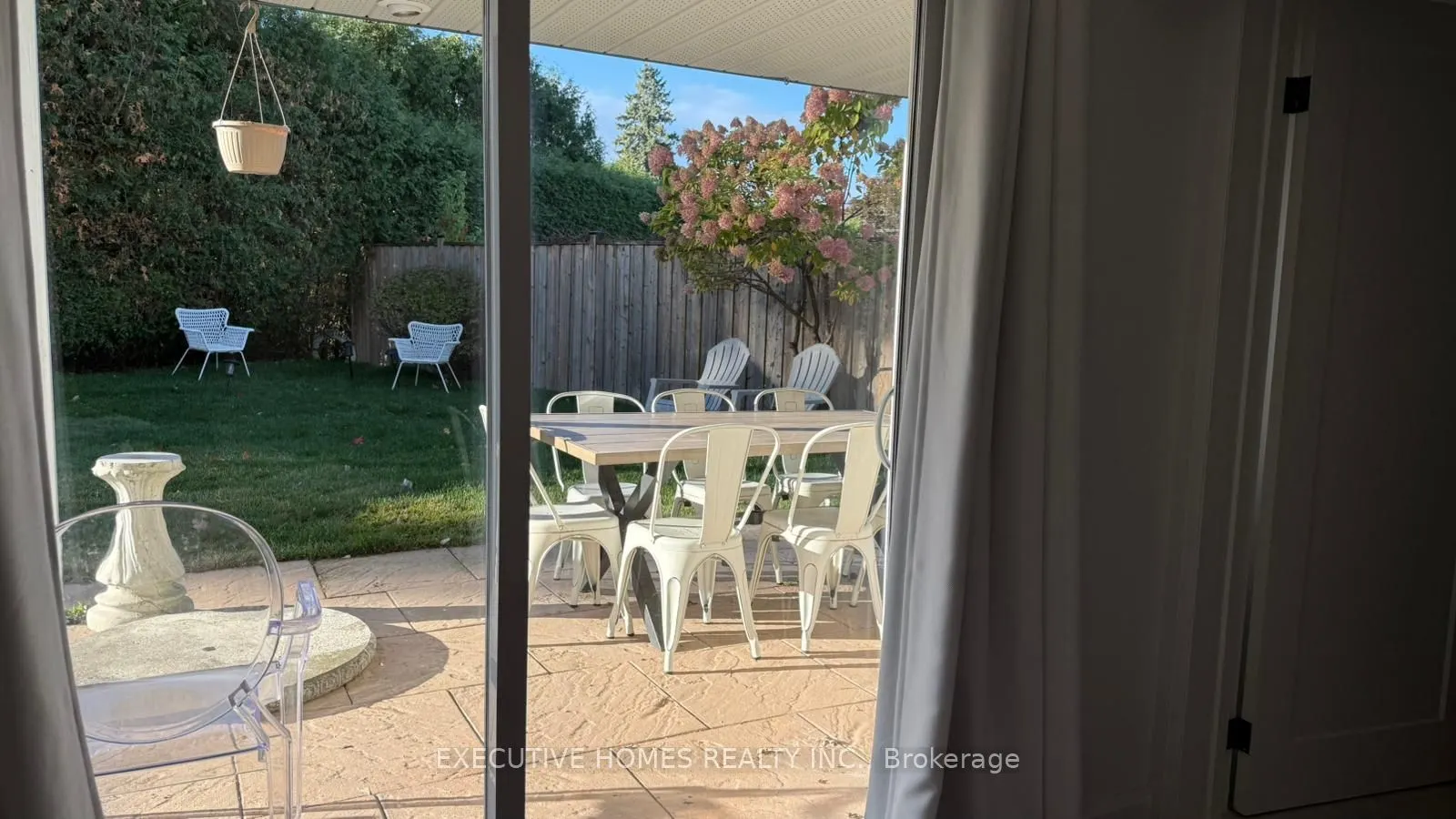 1045 Beaufort Avenue