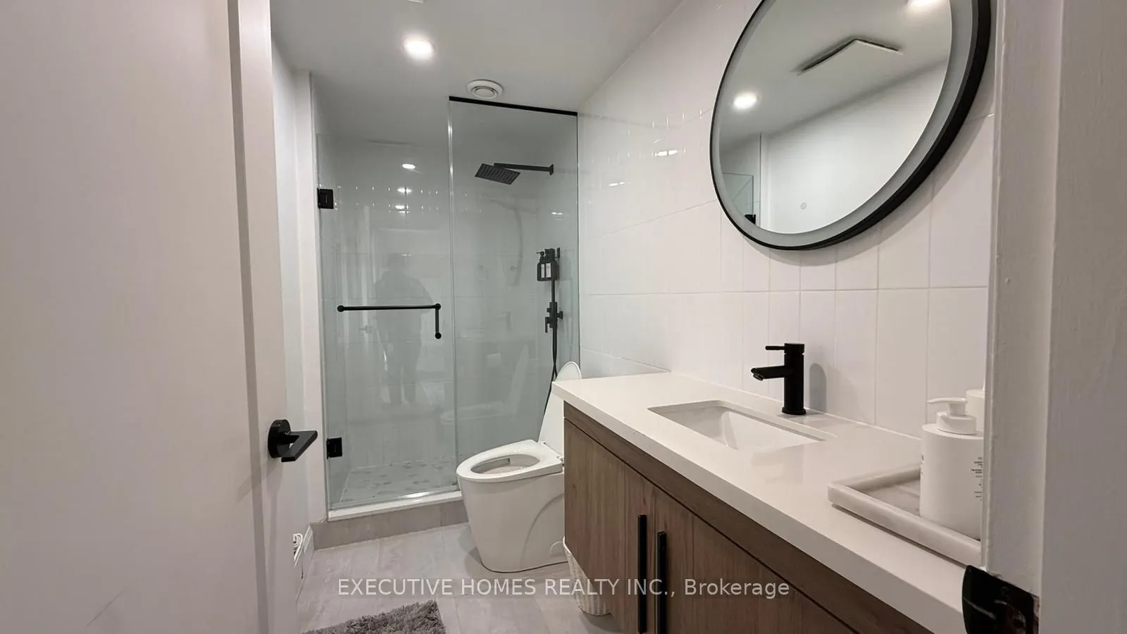 1045 Beaufort Avenue