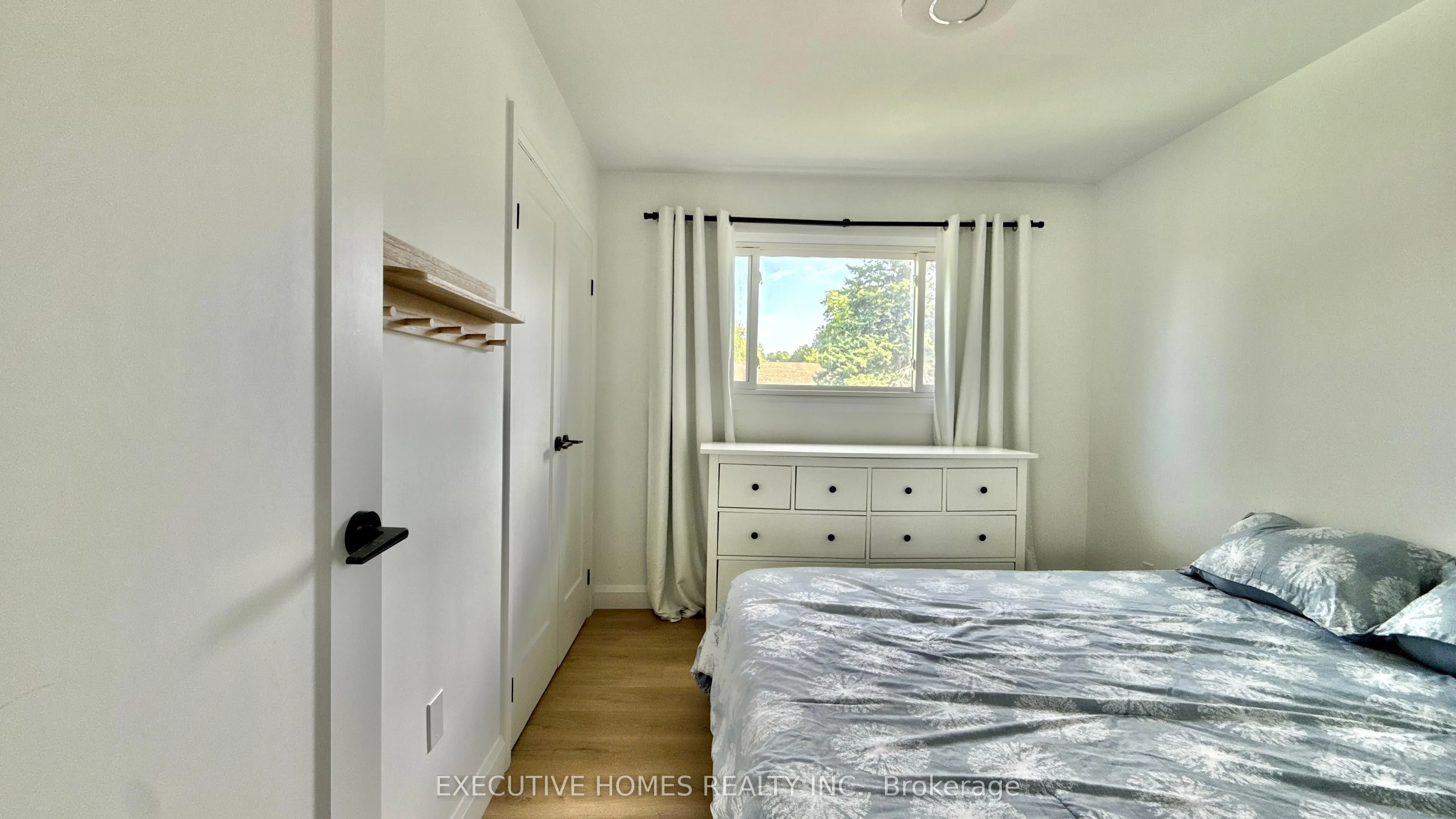 1045 Beaufort Avenue