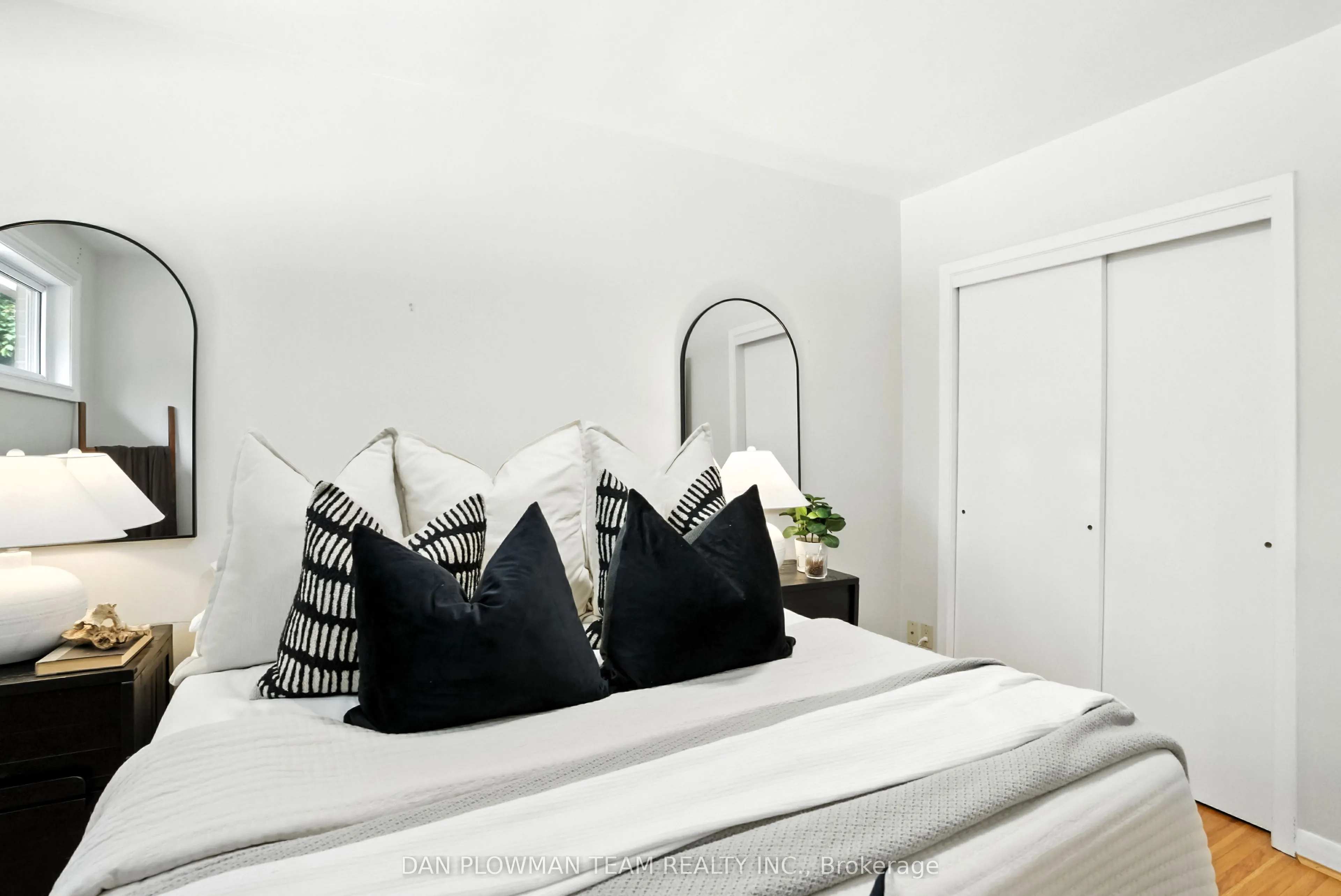 1001 Wardman Crescent