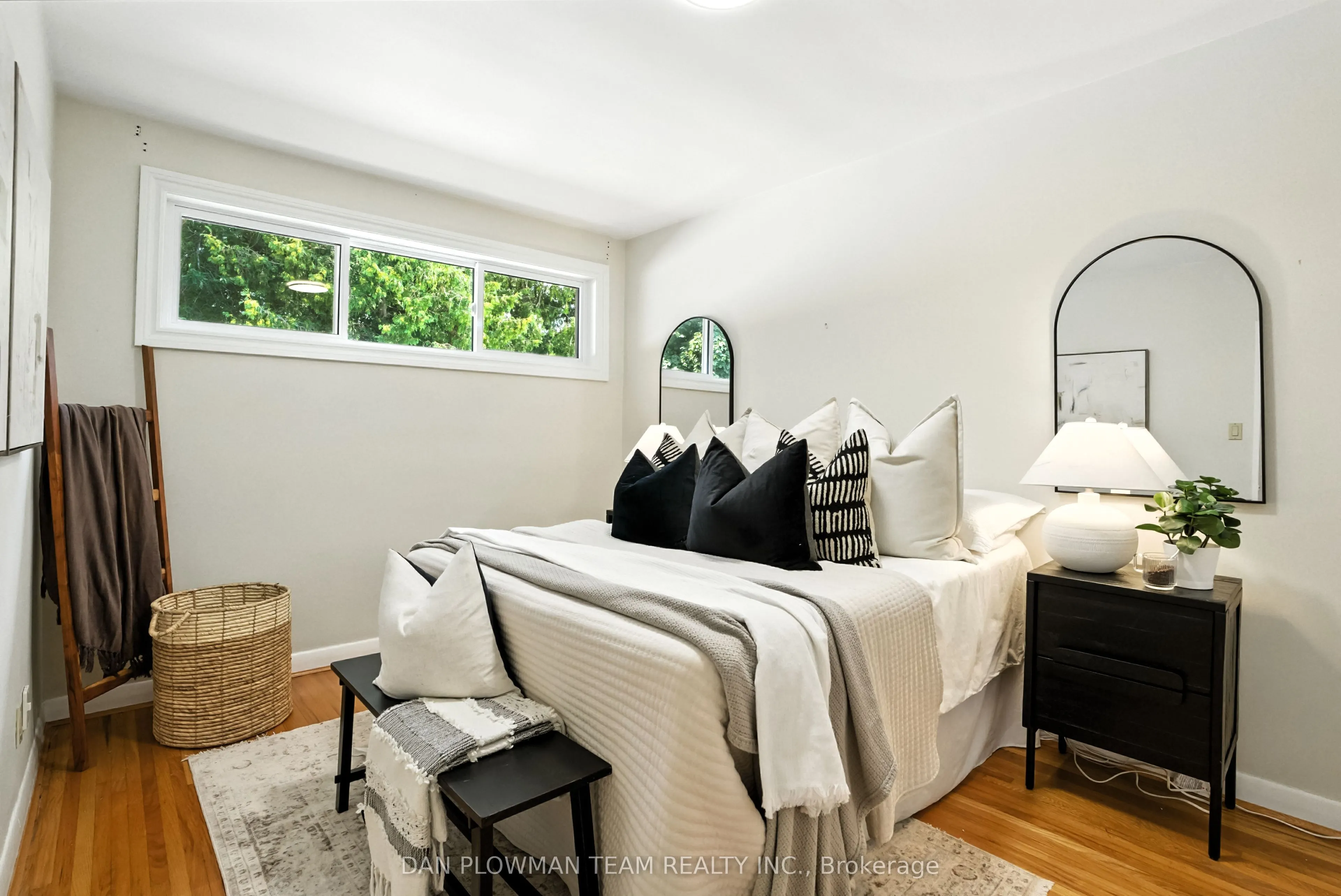 1001 Wardman Crescent