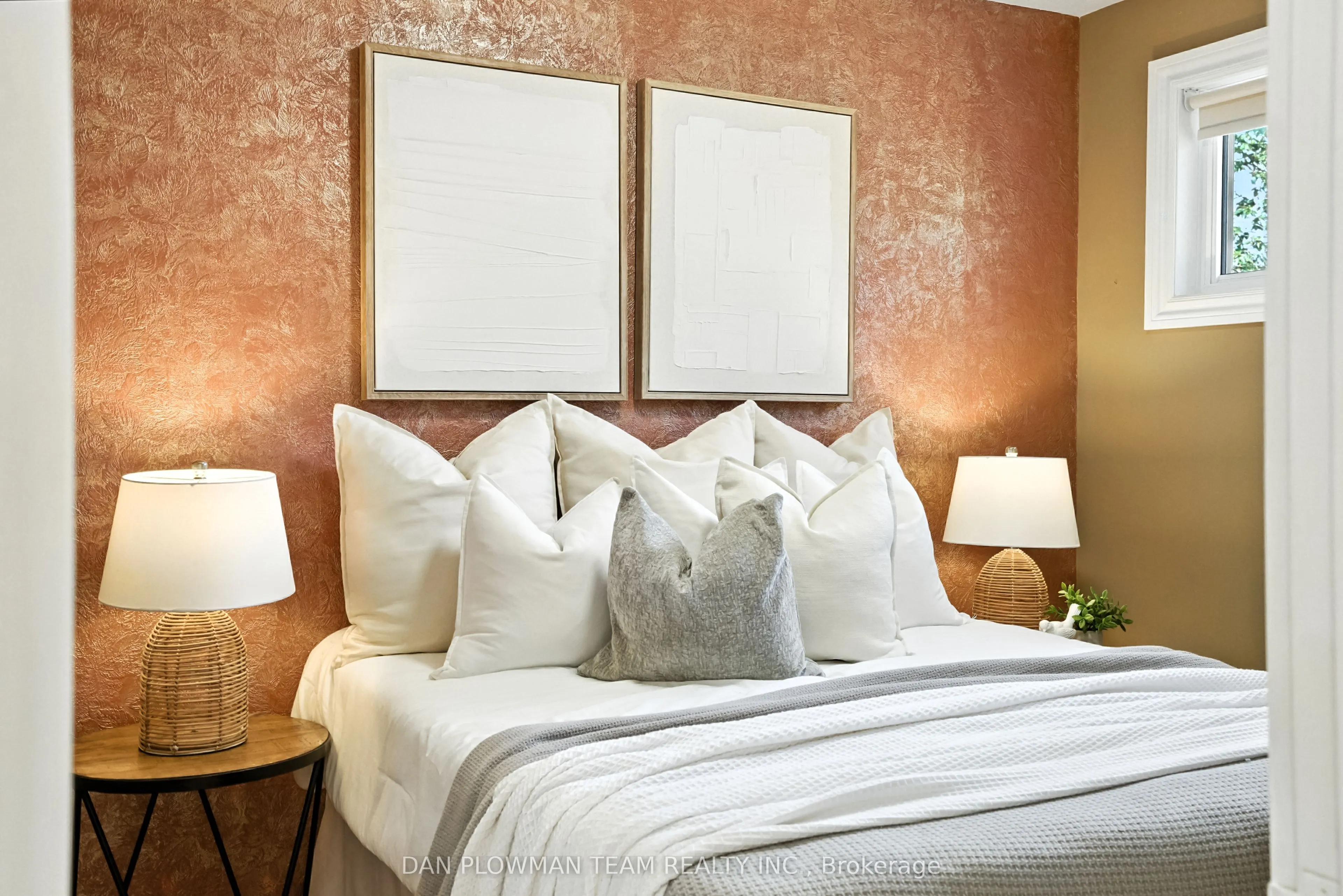 1001 Wardman Crescent