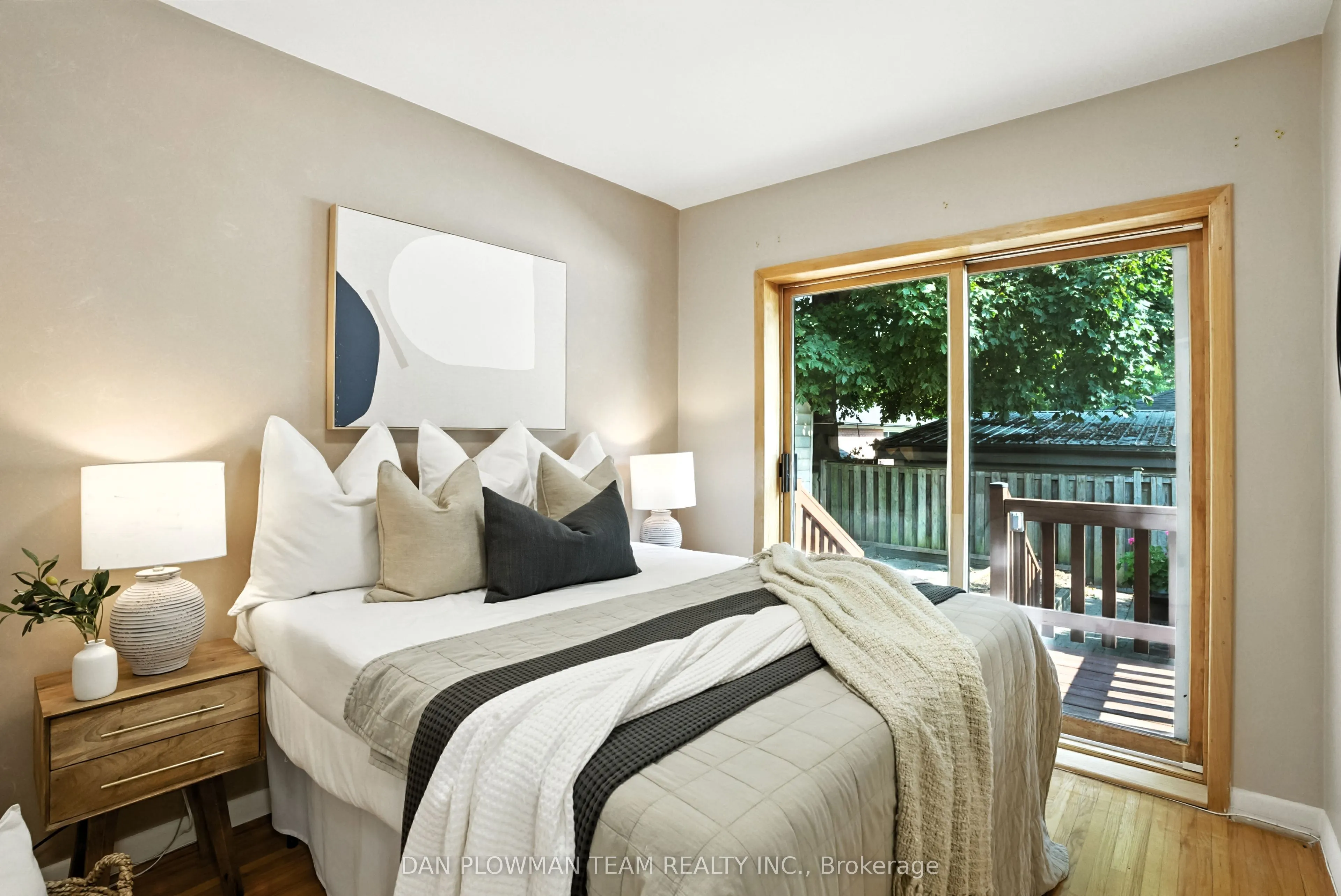 1001 Wardman Crescent