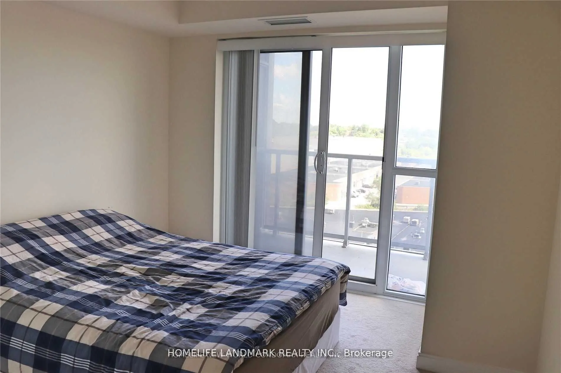 181 Village Green Square, #811