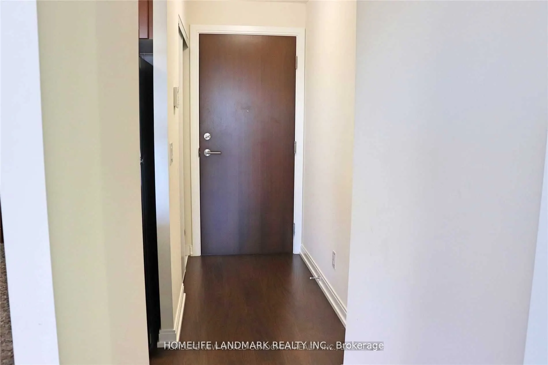 181 Village Green Square, #811