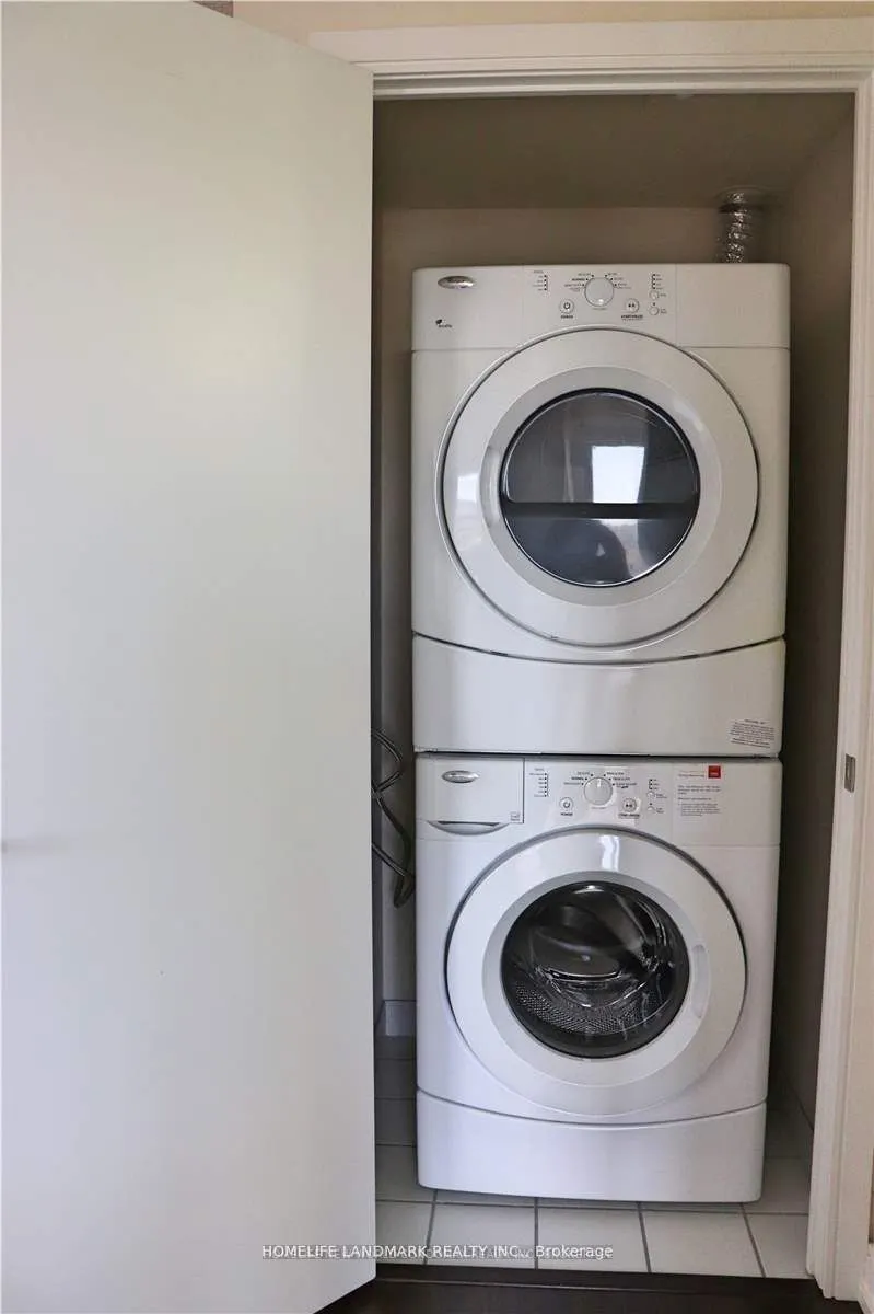 181 Village Green Square, #811