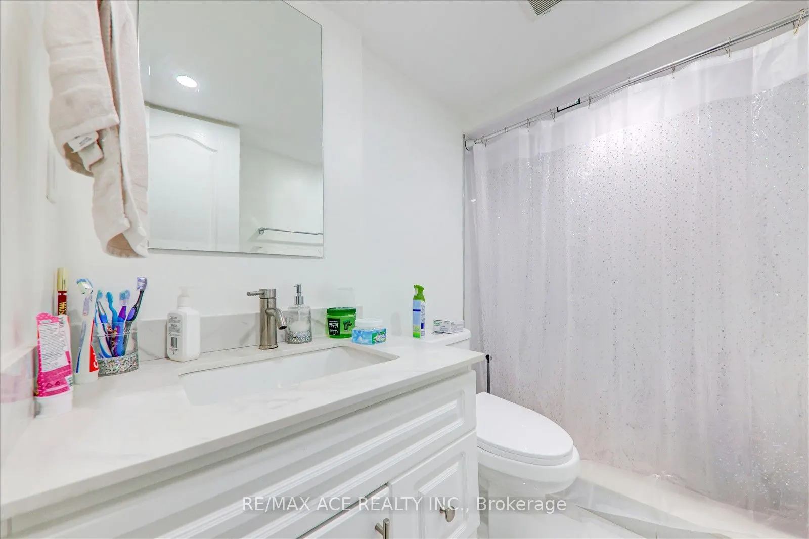 82 Warnford Circle, #Bsmt