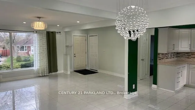 8 Kingsmere Crescent