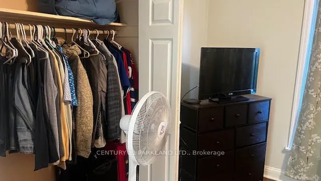 8 Kingsmere Crescent