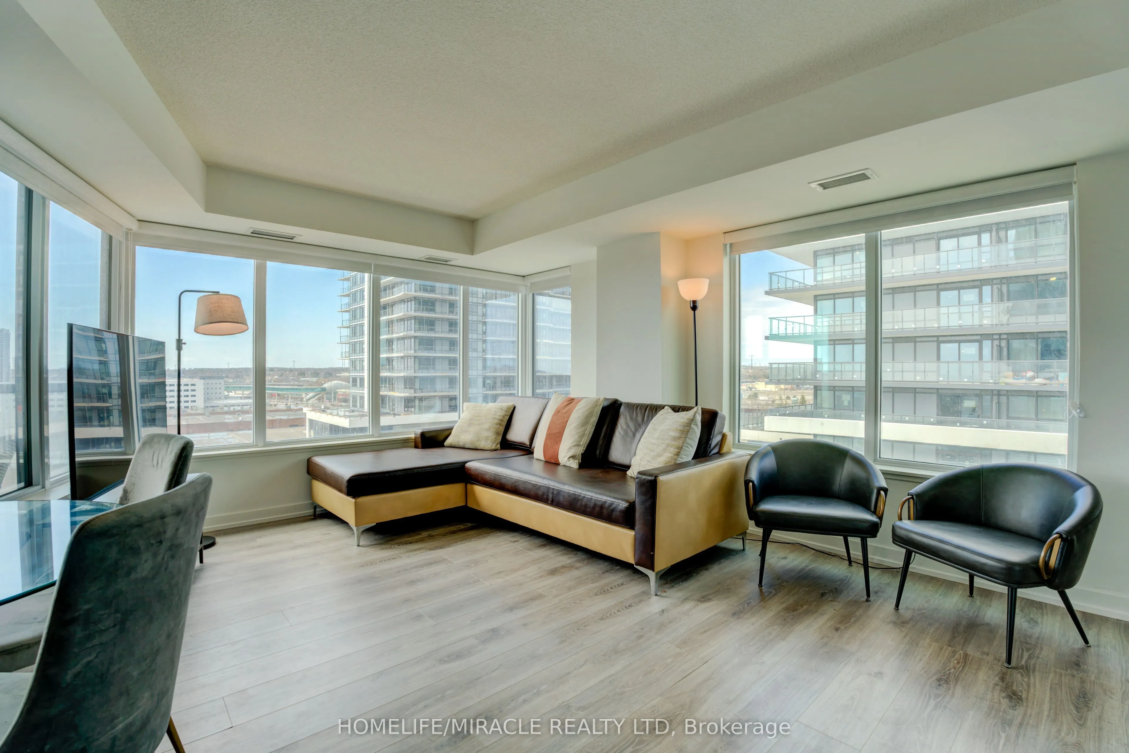 1480 Bayly Street, #905