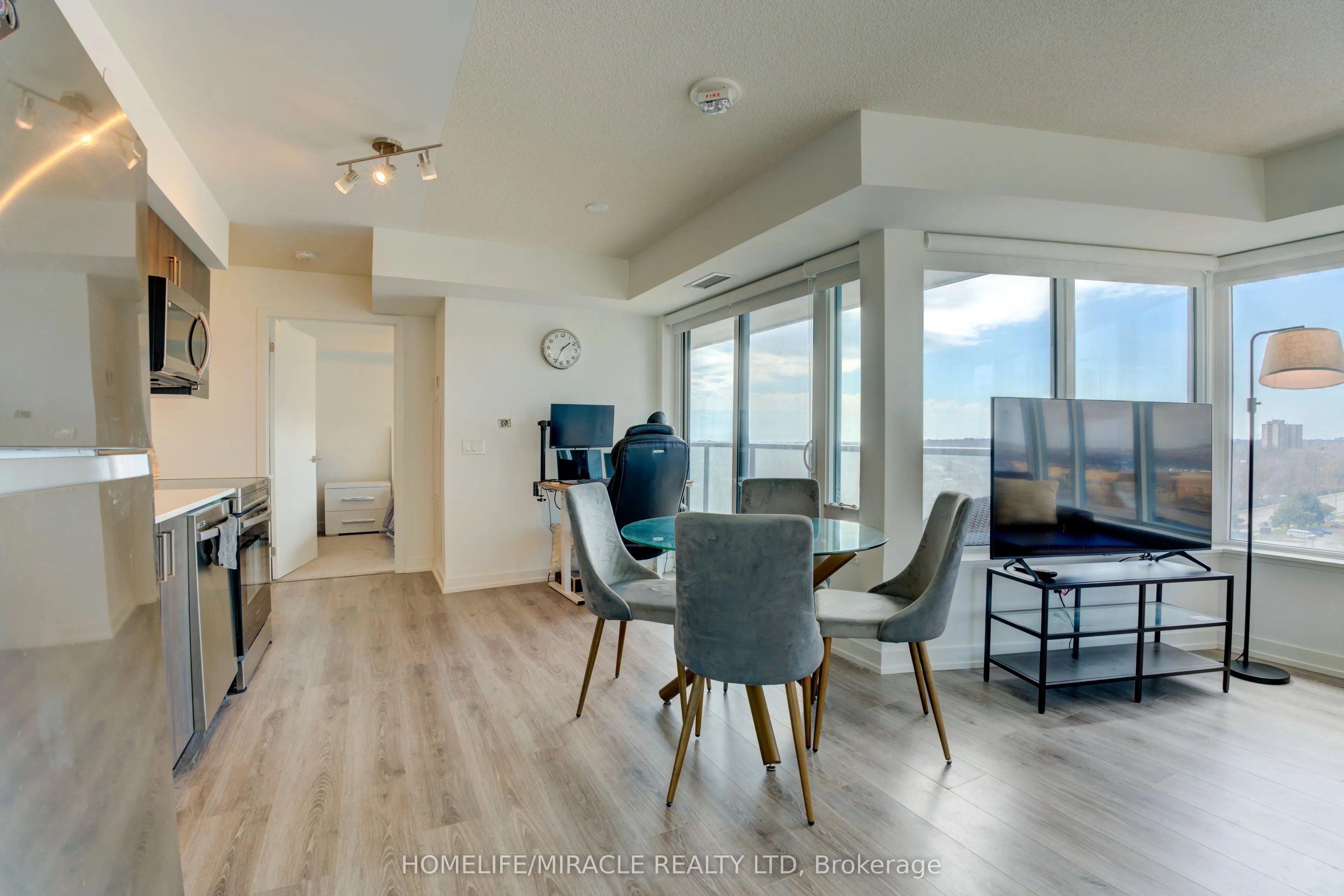 1480 Bayly Street, #905