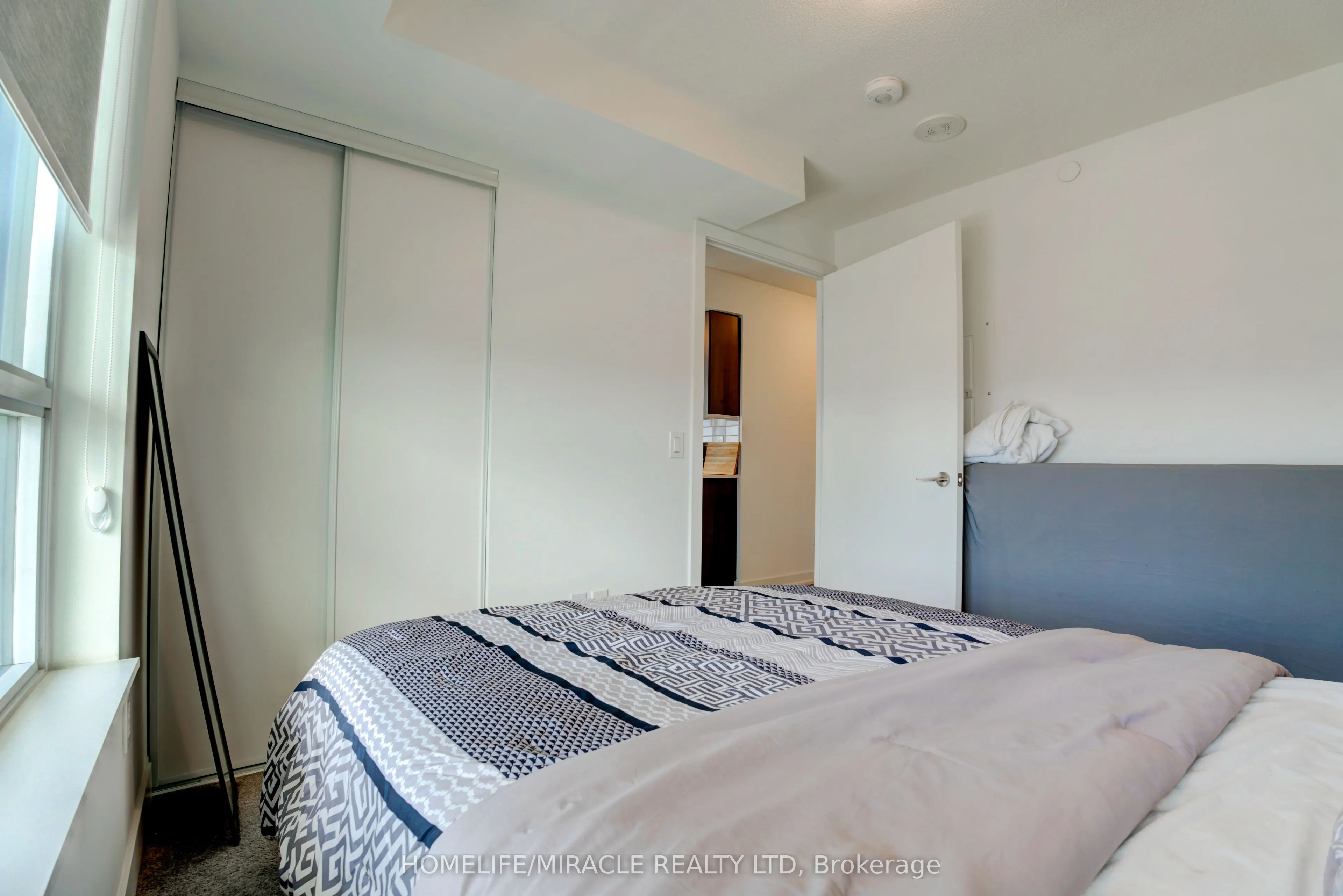 1480 Bayly Street, #905