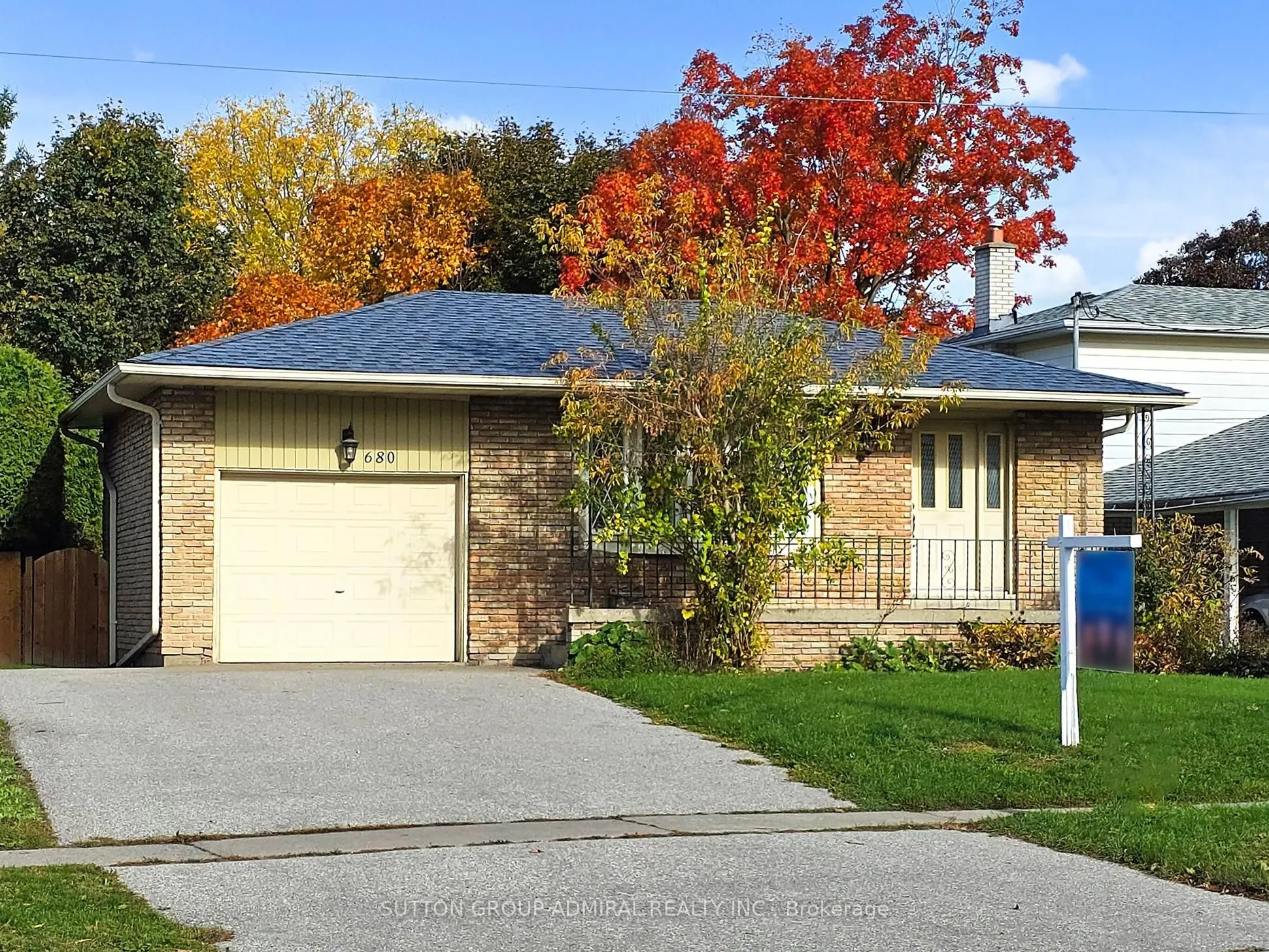 680 Adelaide Avenue E