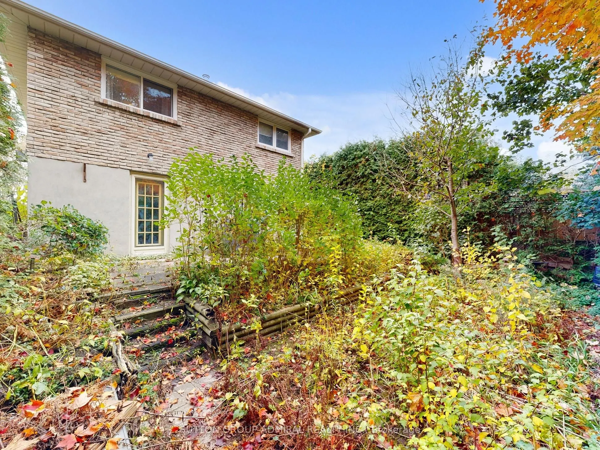 680 Adelaide Avenue E