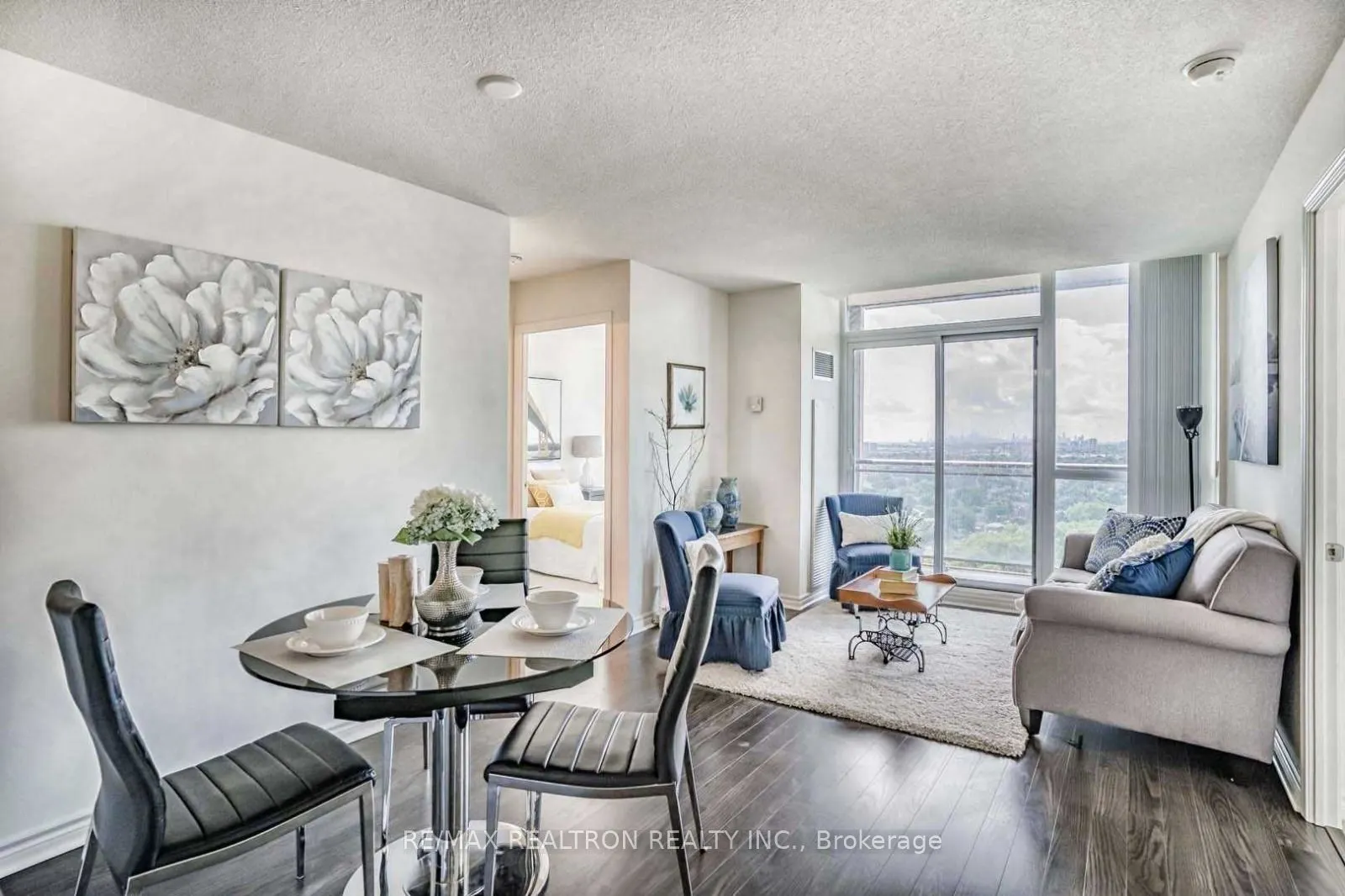 88 Grangeway Avenue, #2802