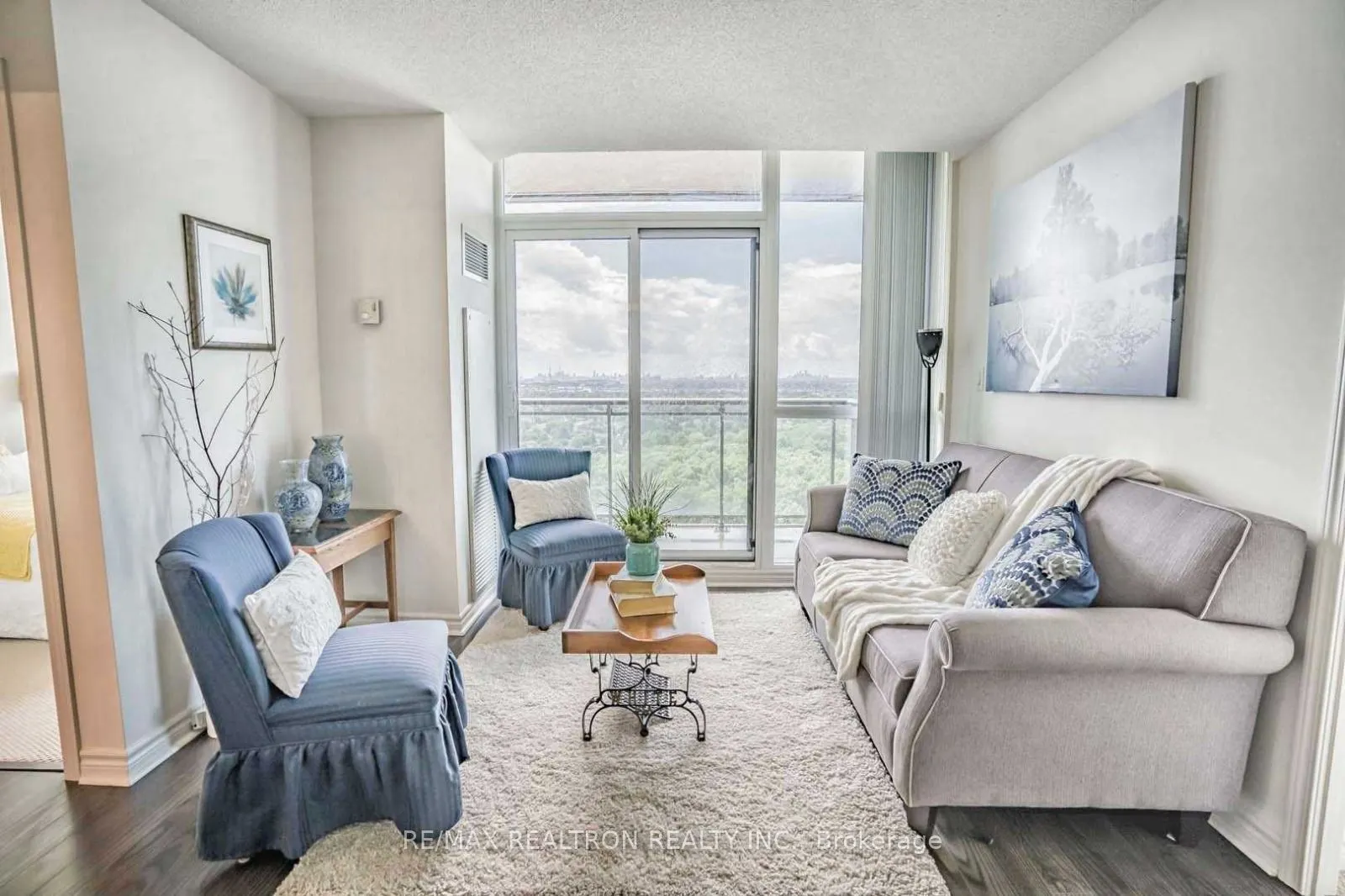 88 Grangeway Avenue, #2802