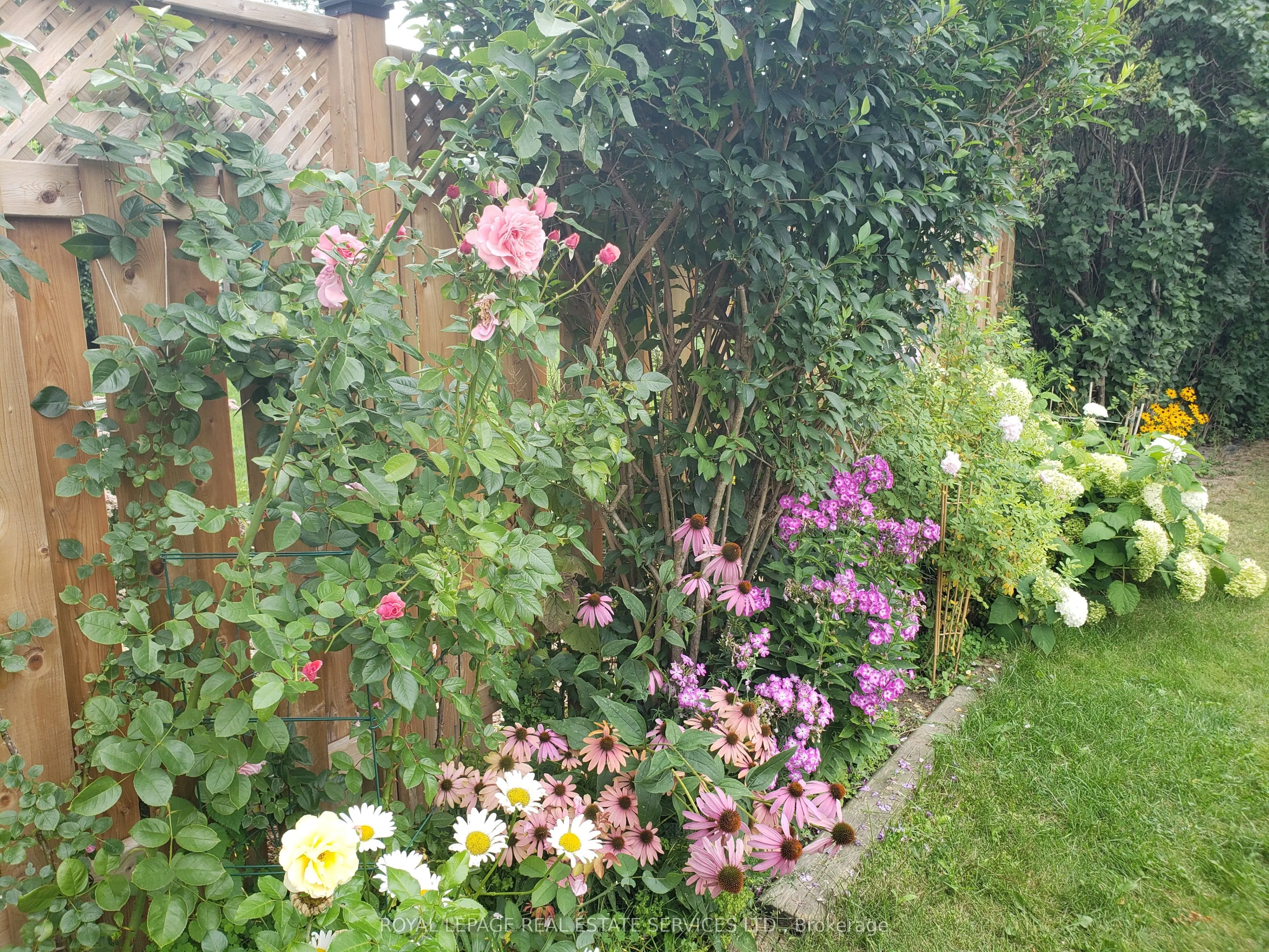 21 Christina Crescent