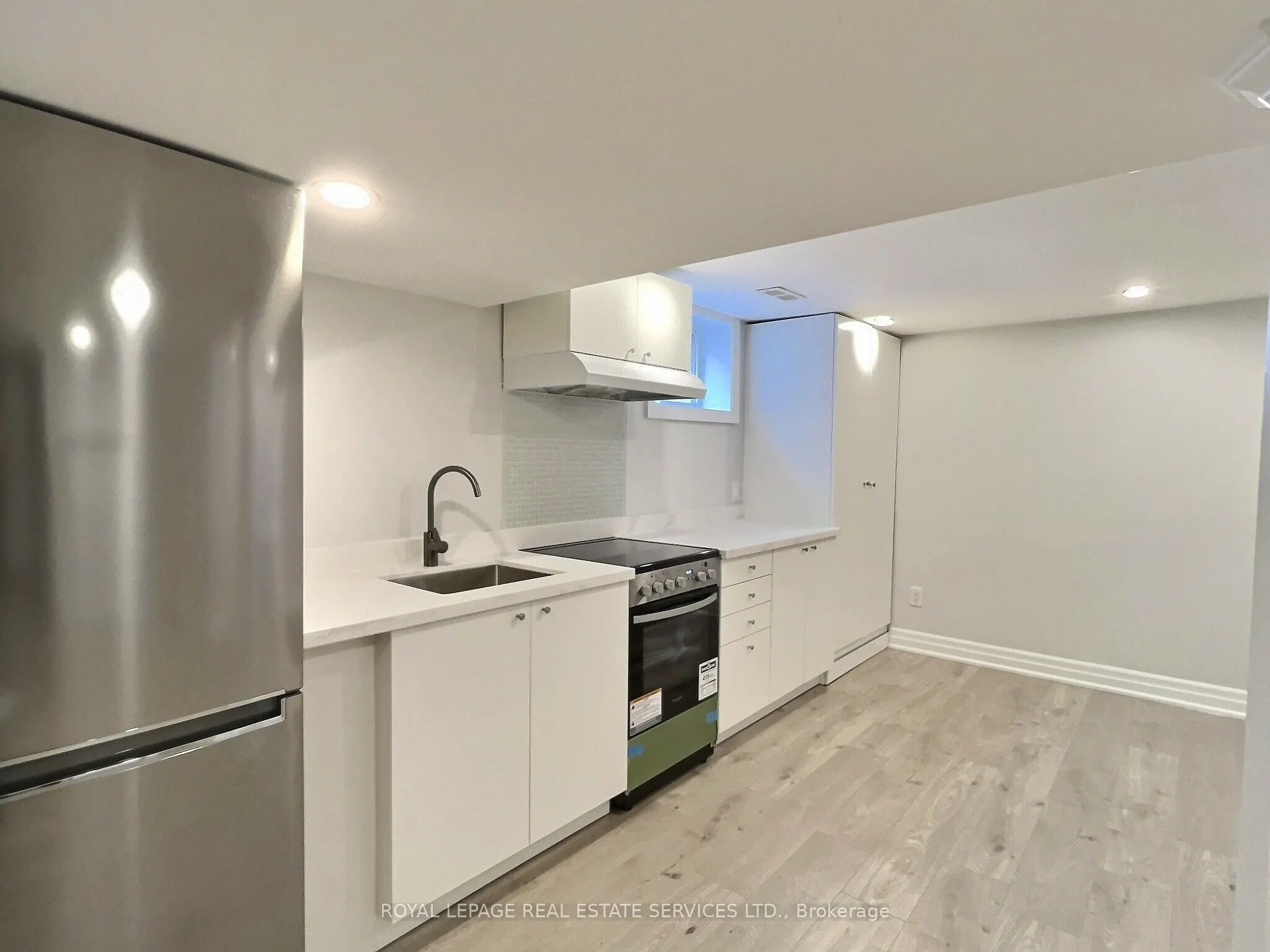 21 Christina Crescent