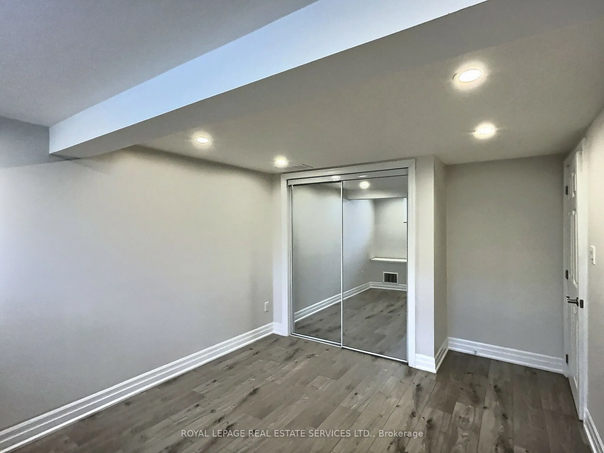 21 Christina Crescent