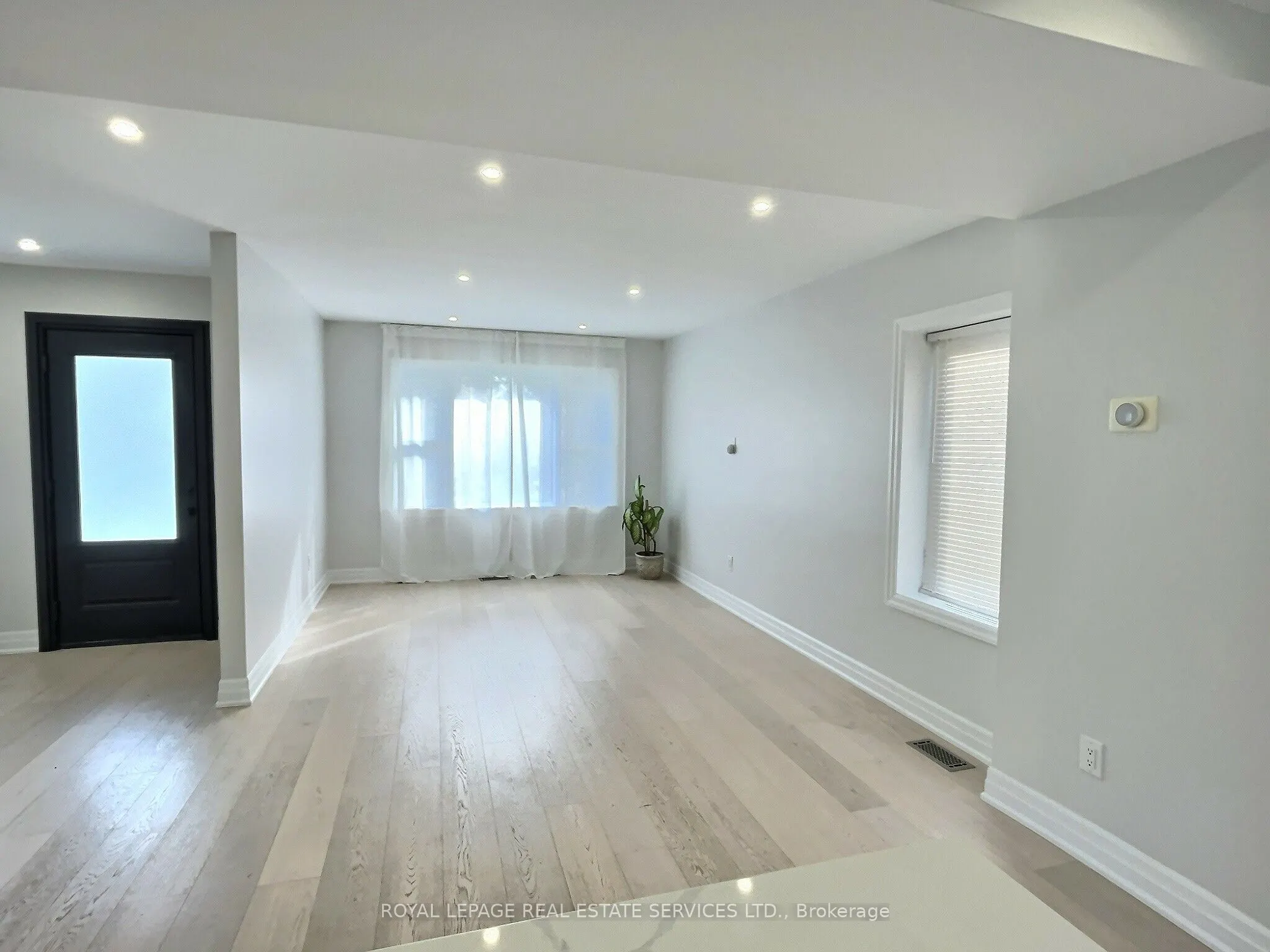 21 Christina Crescent