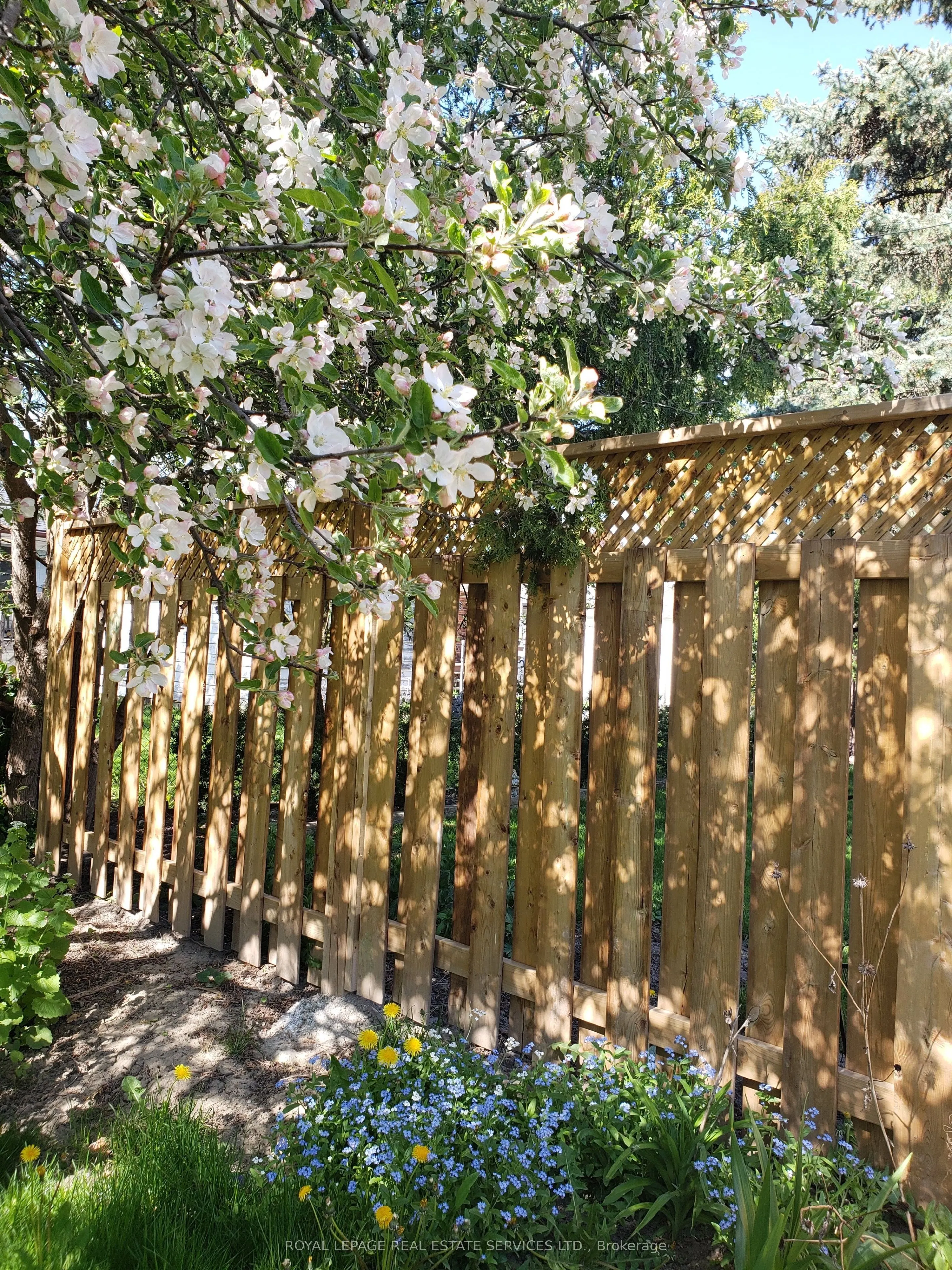 21 Christina Crescent