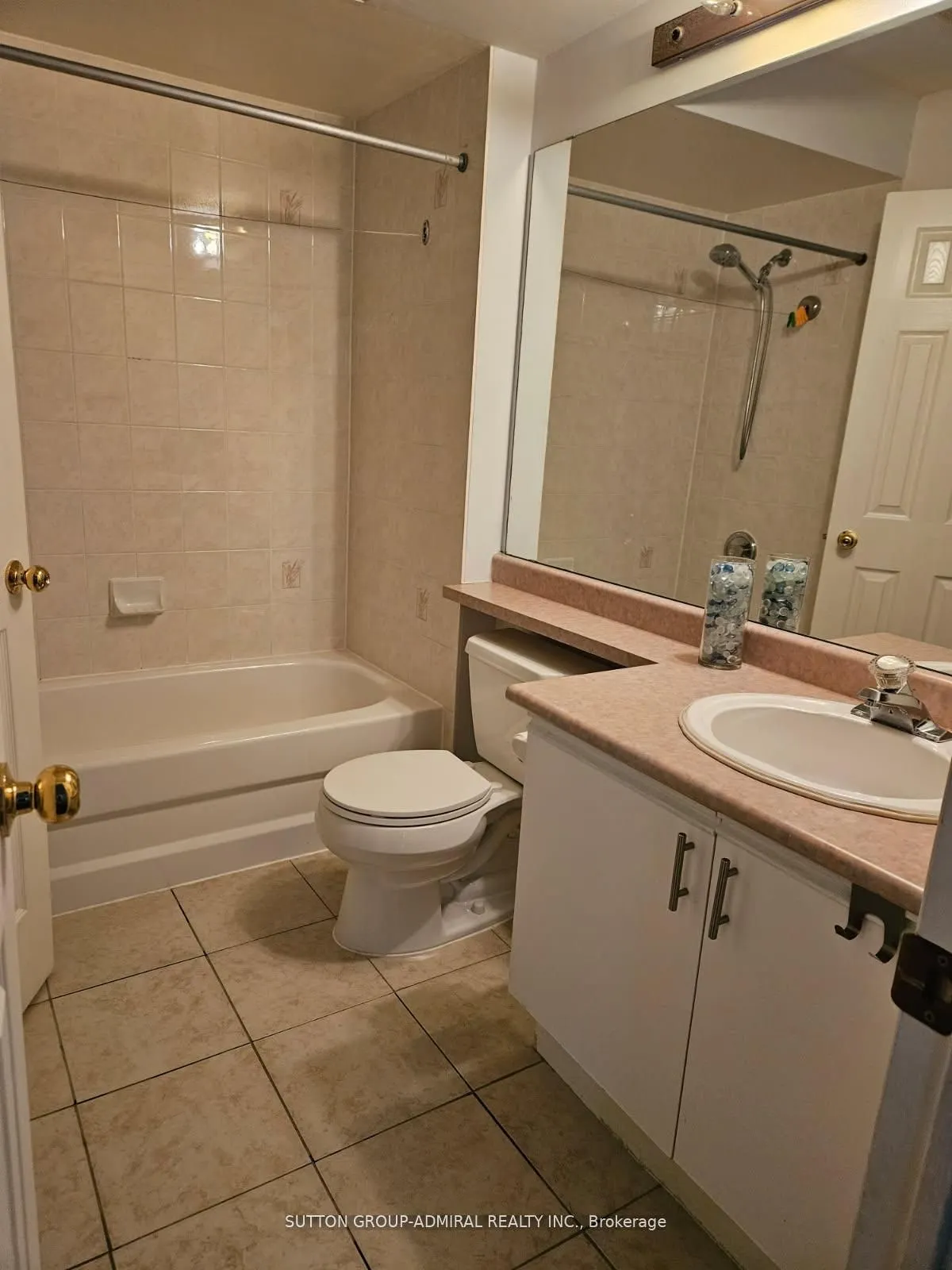 2 Hedge End Road, #105