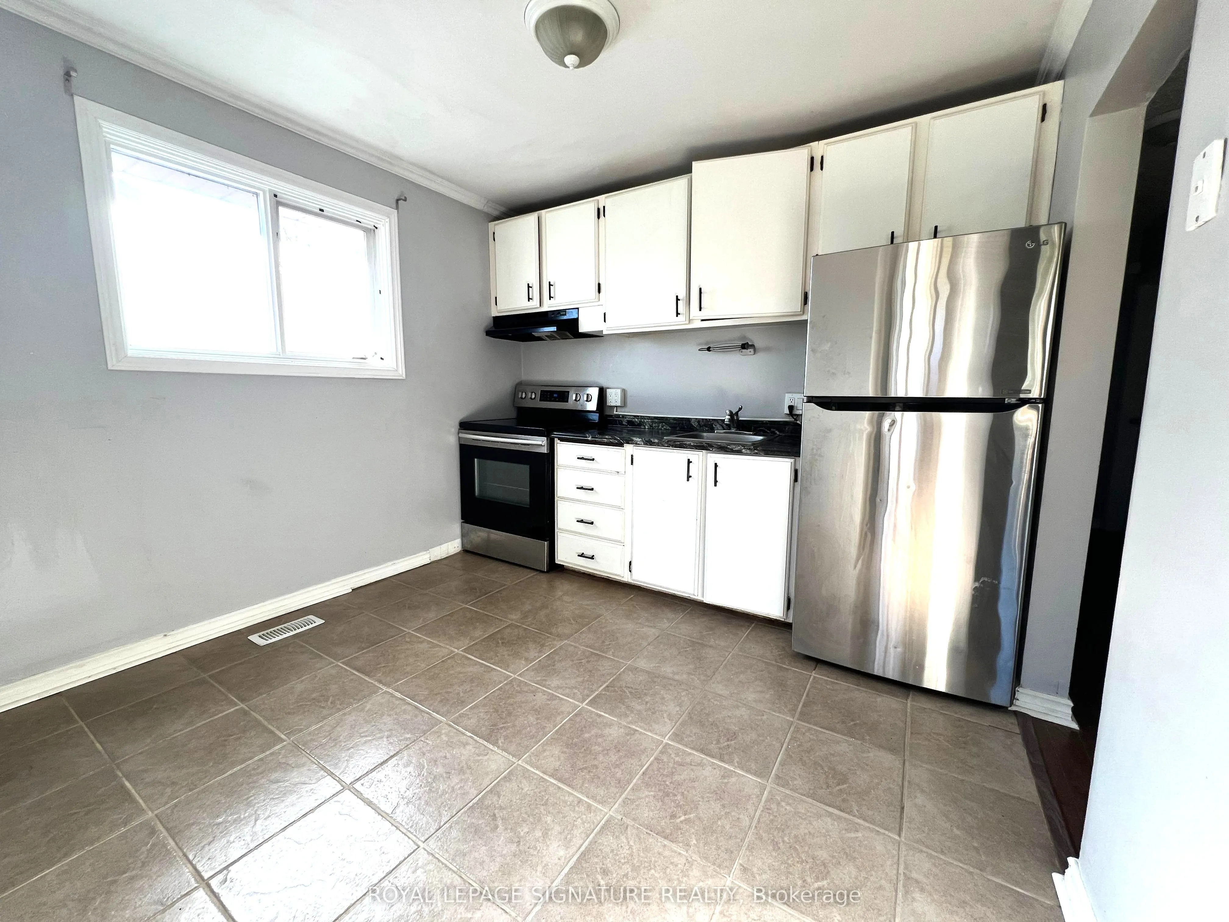 552 Monteith Avenue, #Main