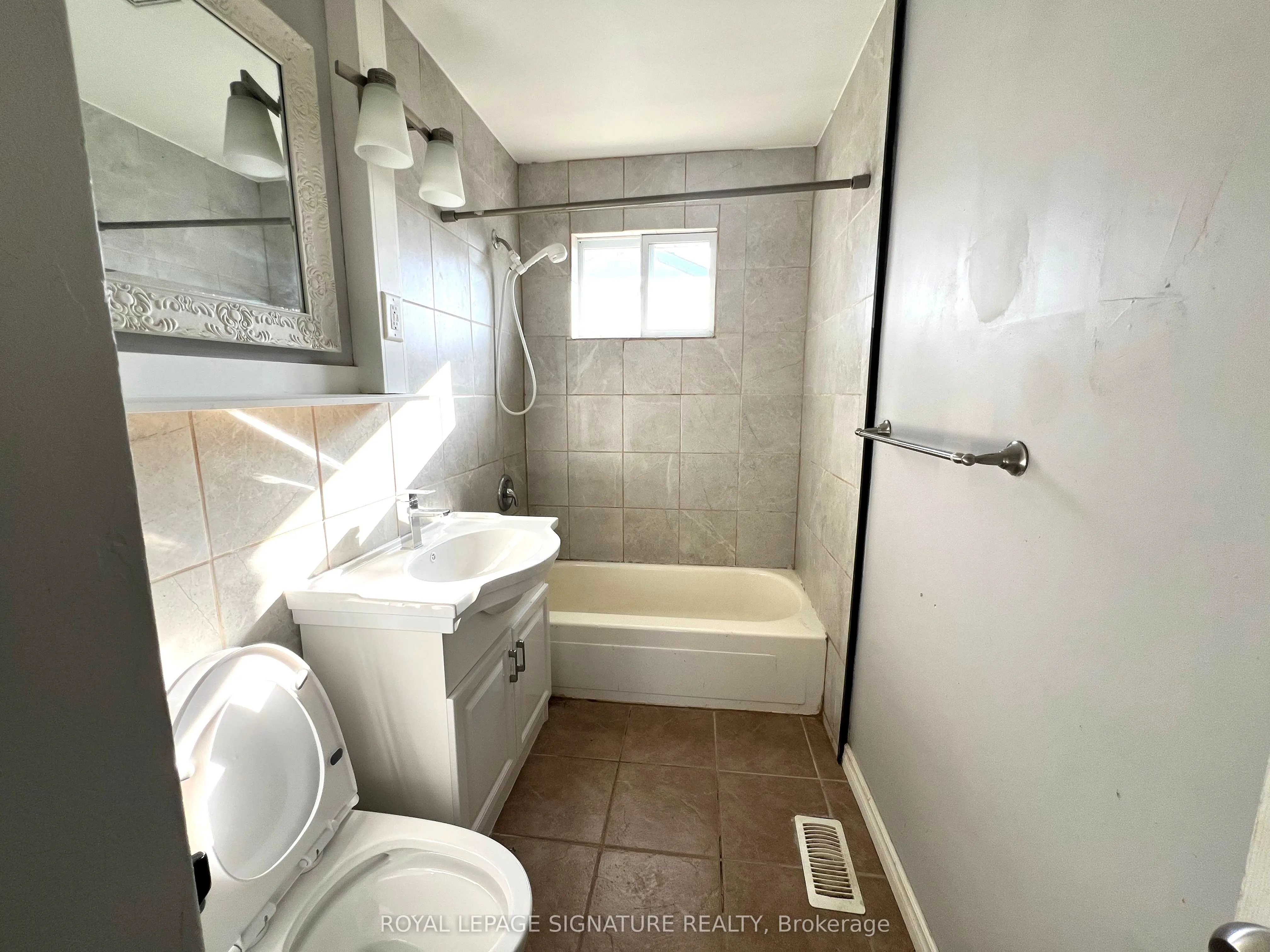 552 Monteith Avenue, #Main