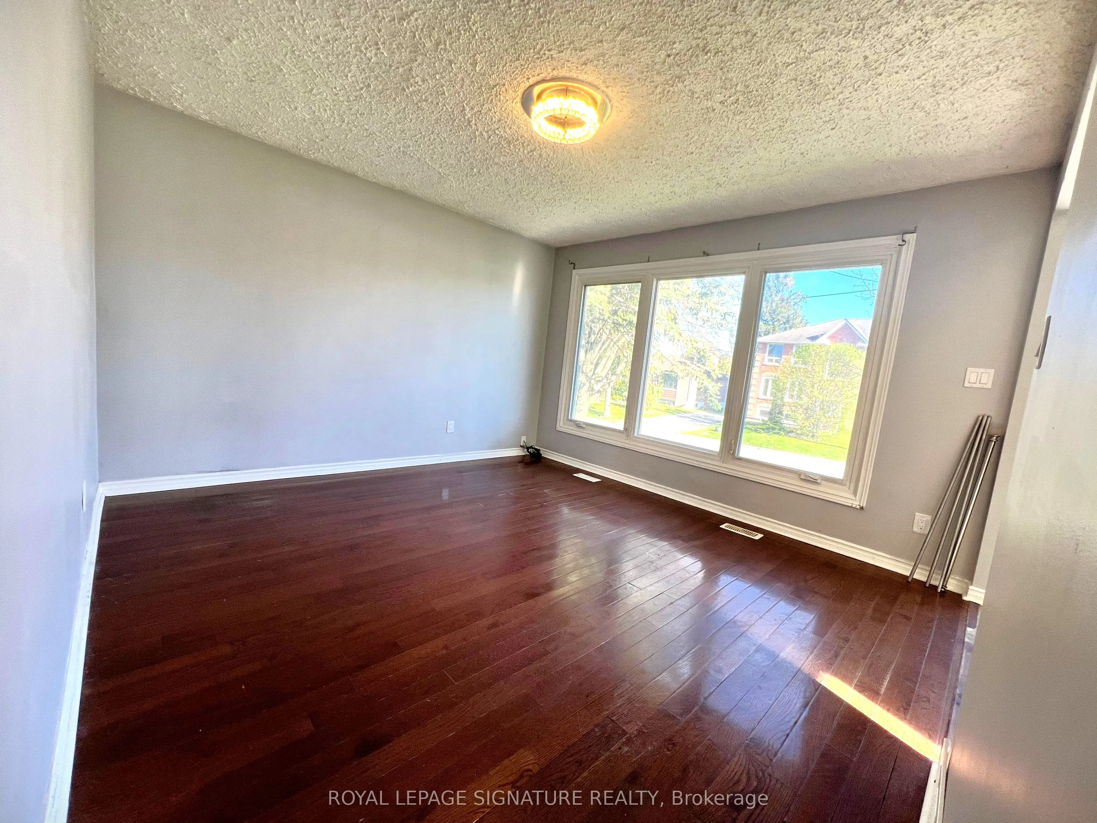 552 Monteith Avenue, #Main