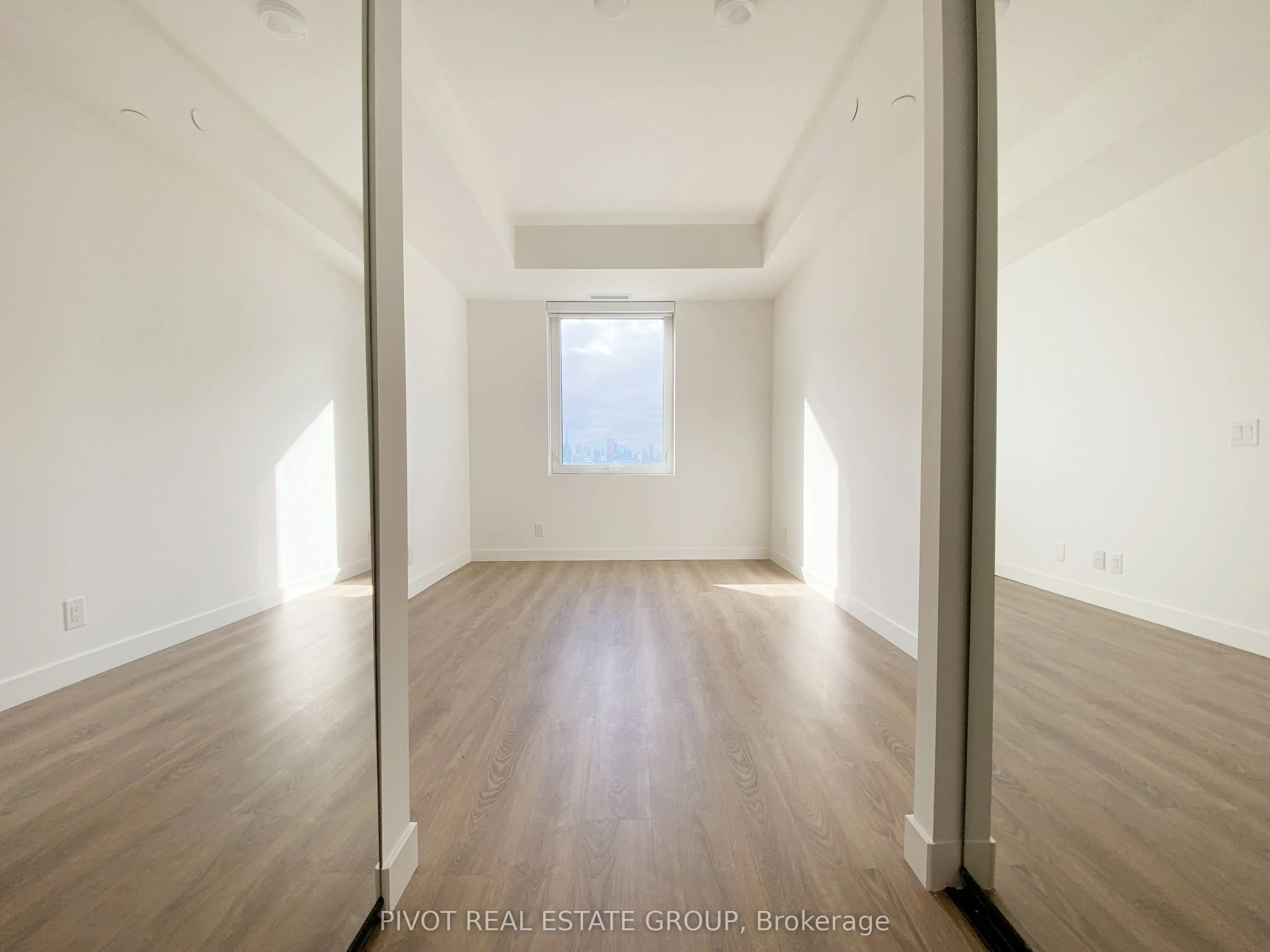 1050 Eastern Avenue, #911