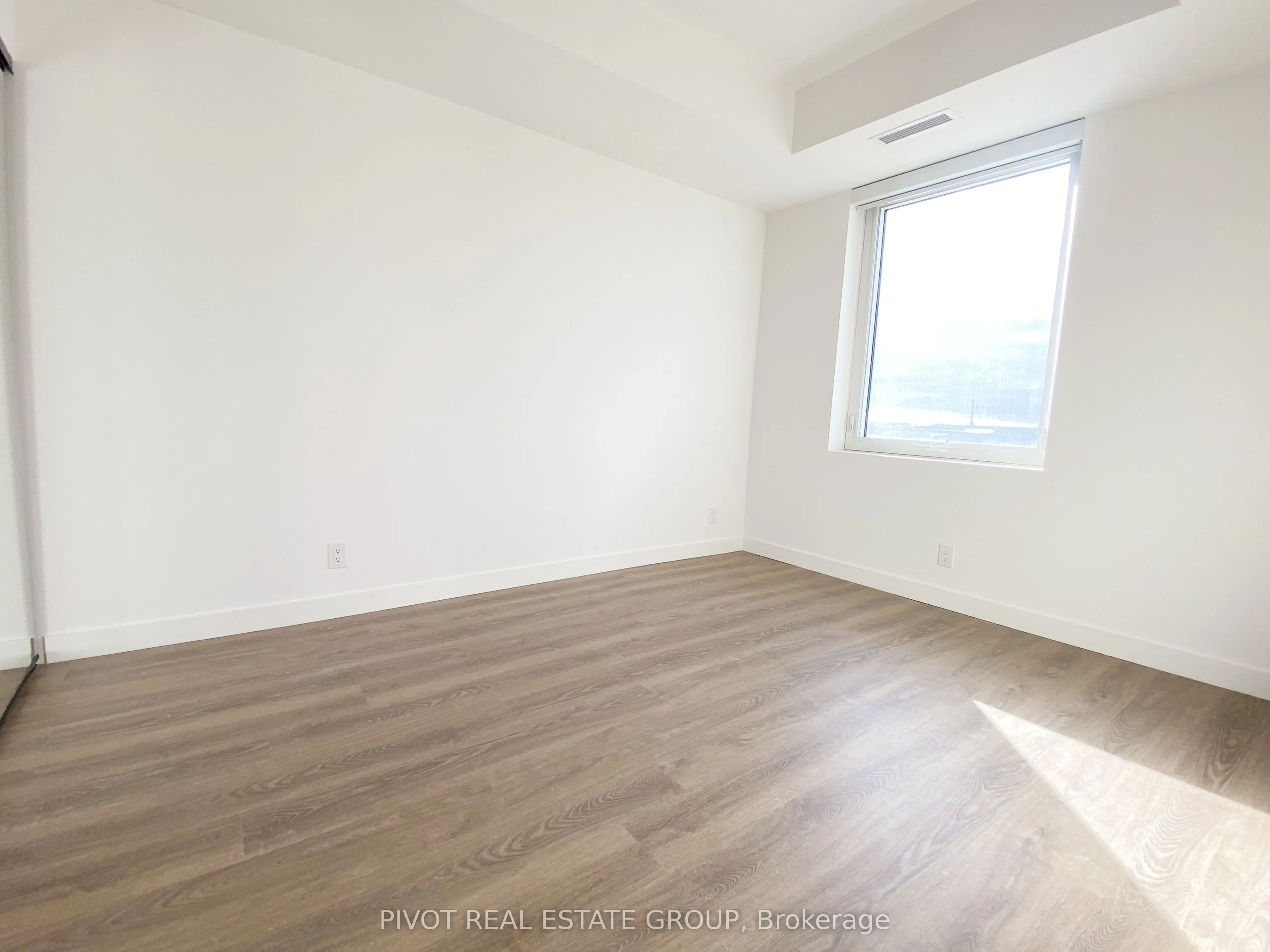 1050 Eastern Avenue, #911