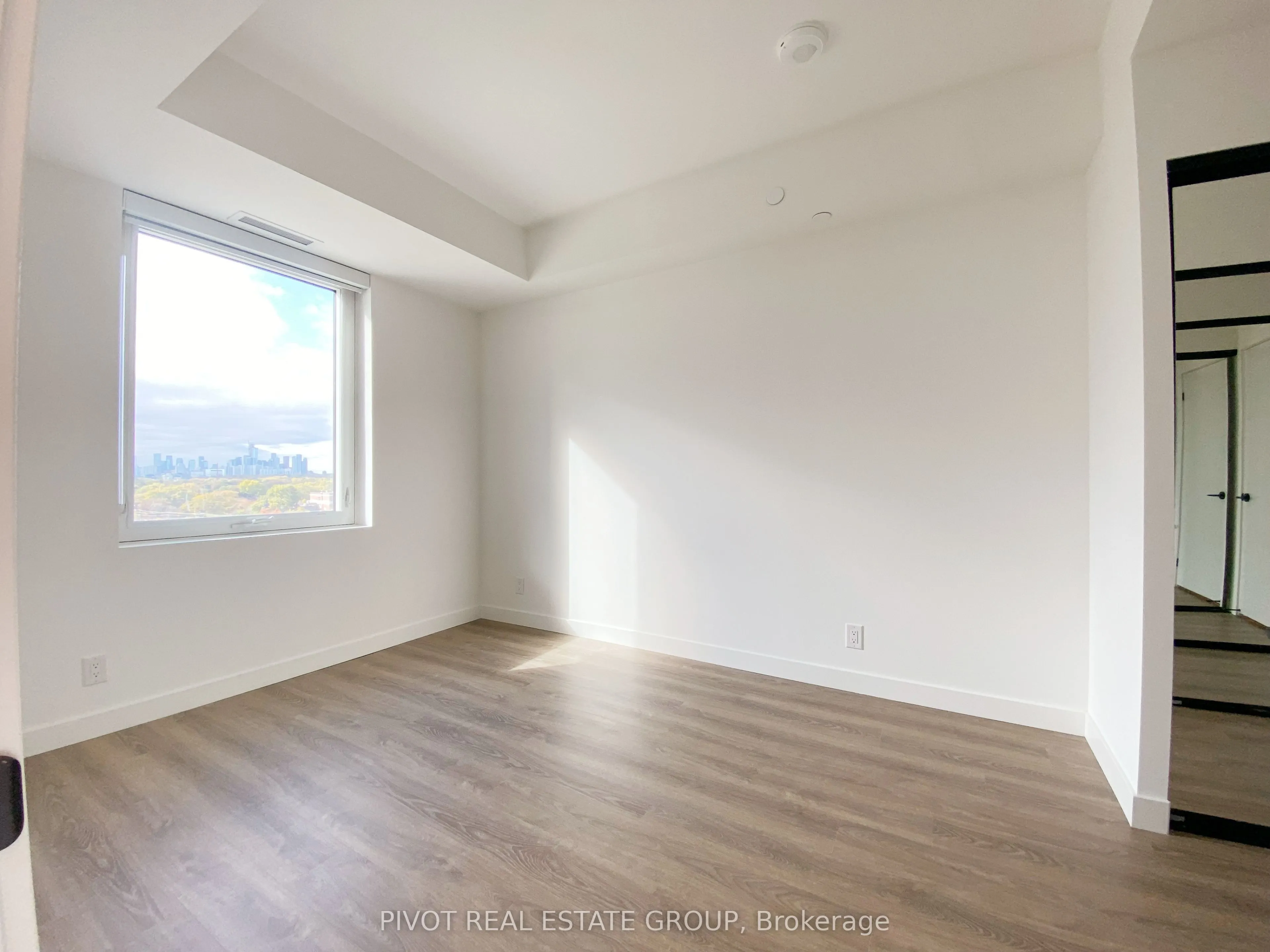 1050 Eastern Avenue, #911