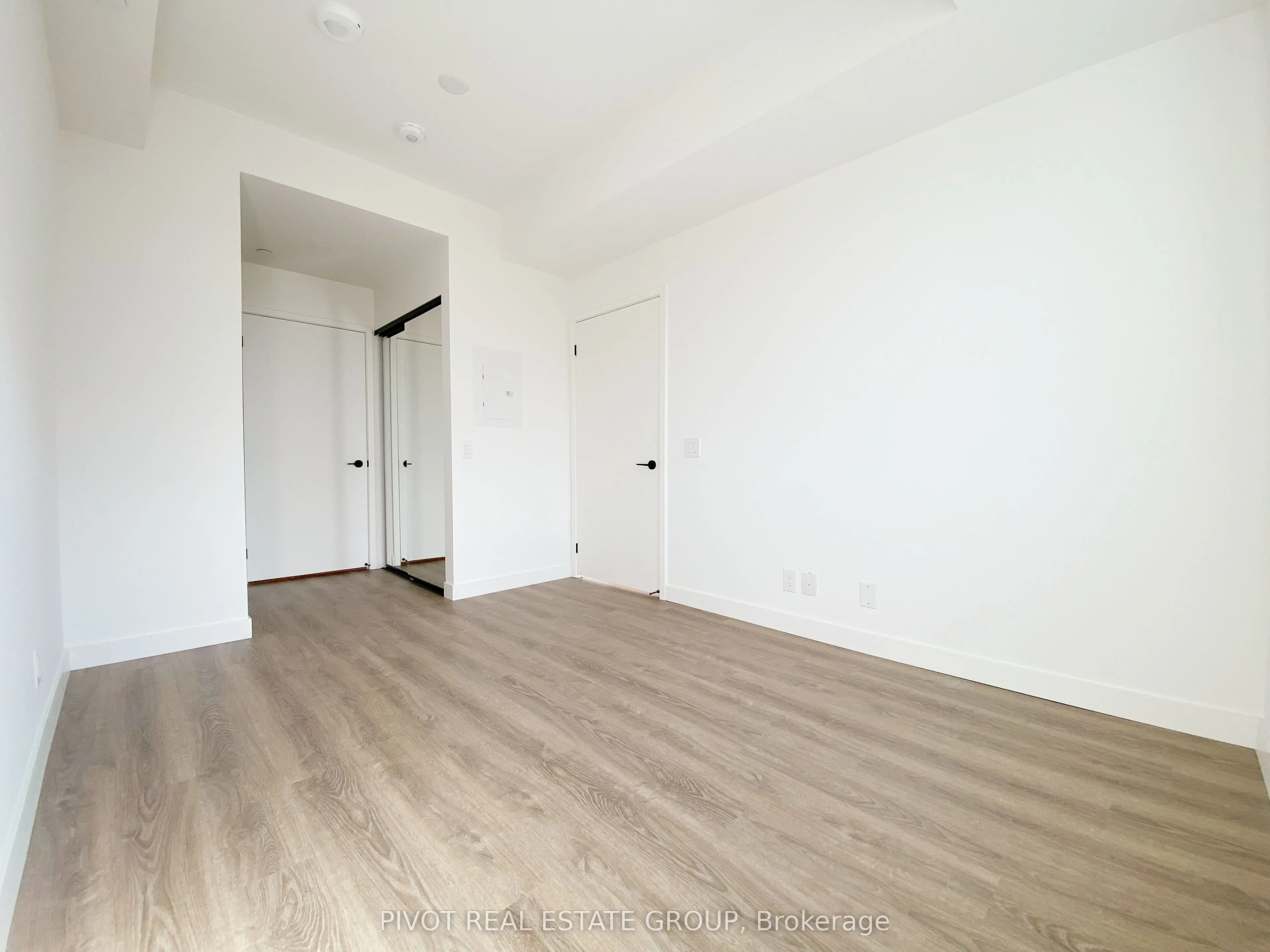 1050 Eastern Avenue, #911