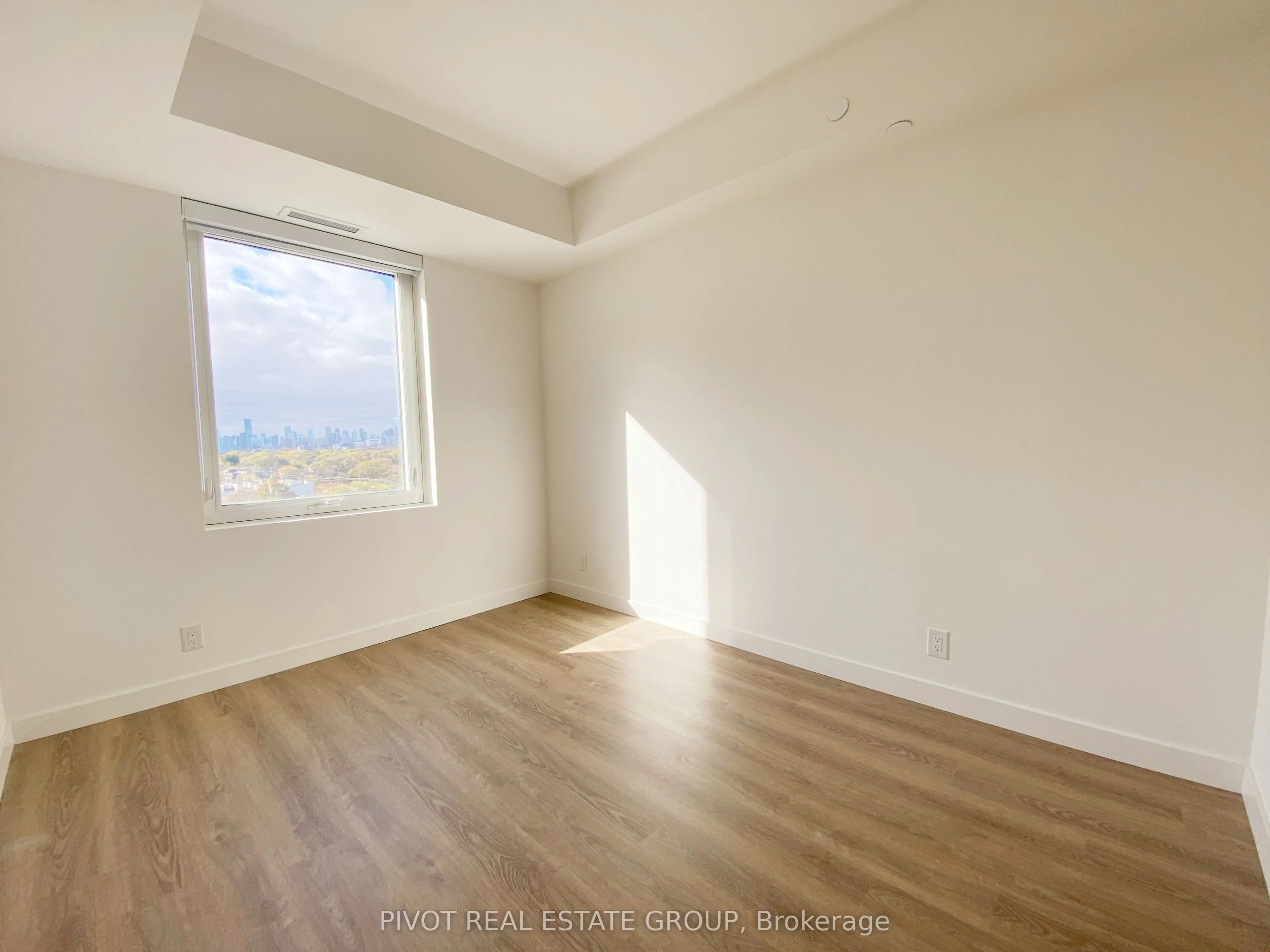 1050 Eastern Avenue, #911