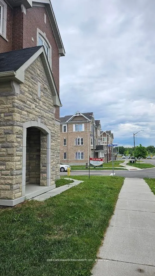 1 Bluegill Crescent E