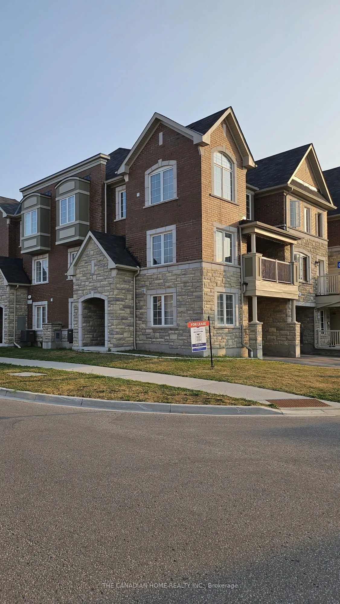 1 Bluegill Crescent E