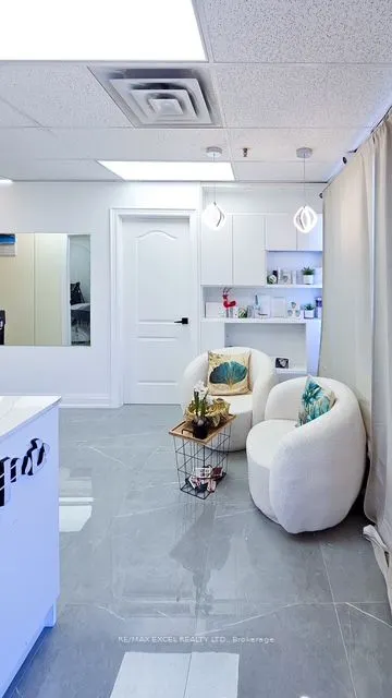 3320 MIDLAND Avenue, #109A