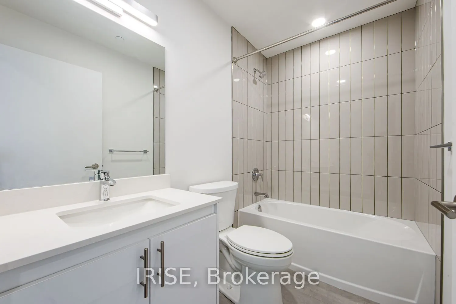 3030 Pharmacy Avenue, #330