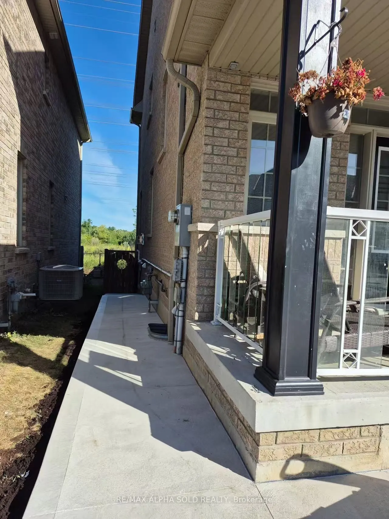 35 Stockell Crescent, #bsmt