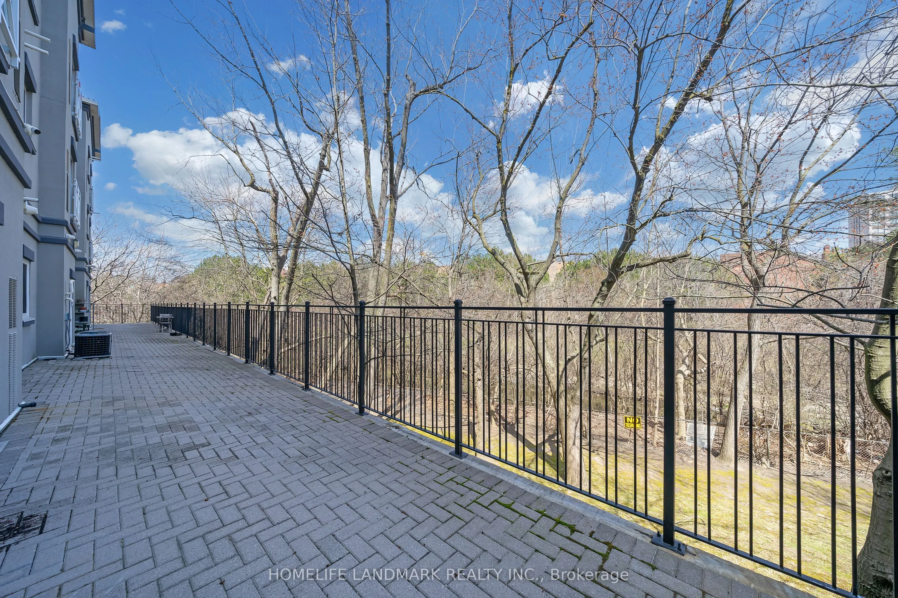 2351 Kennedy Road, #125