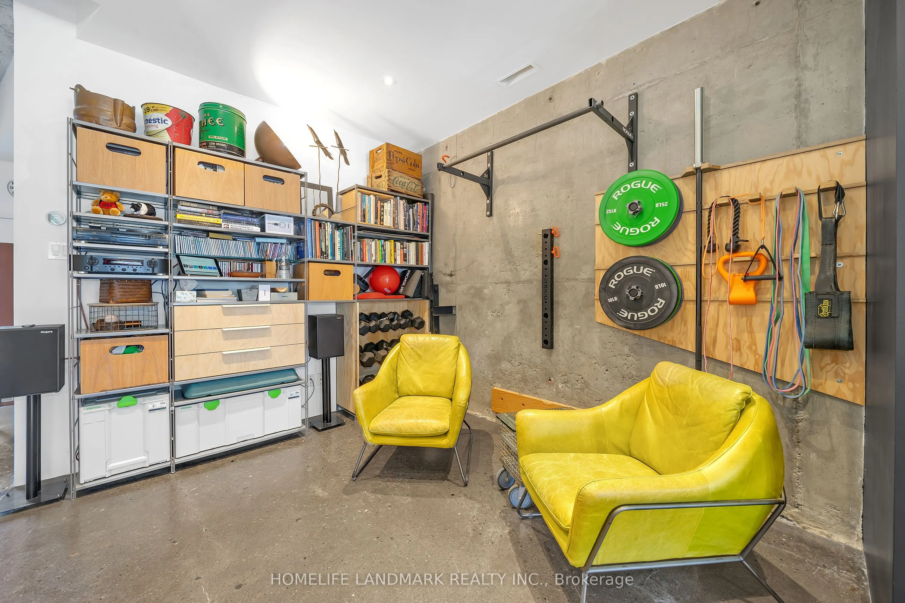 2351 Kennedy Road, #125