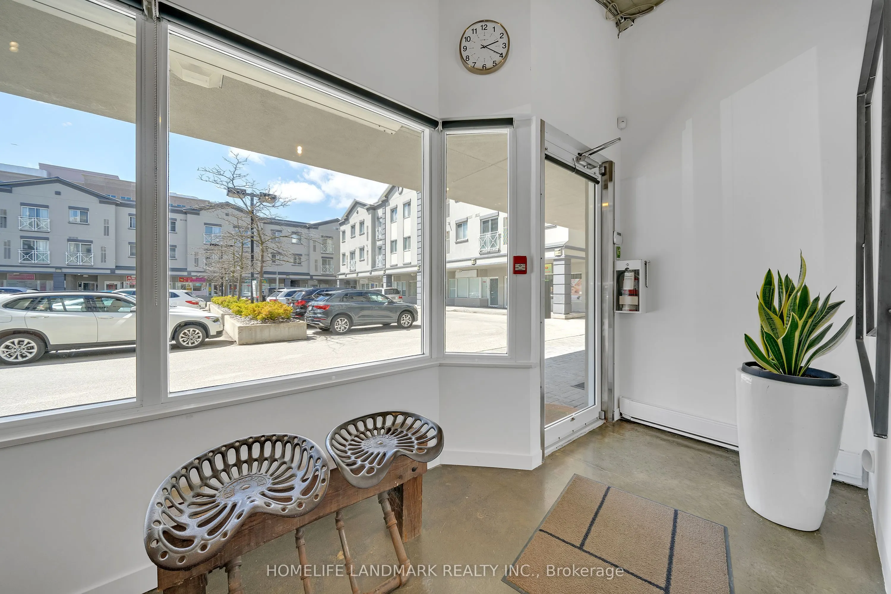 2351 Kennedy Road, #125