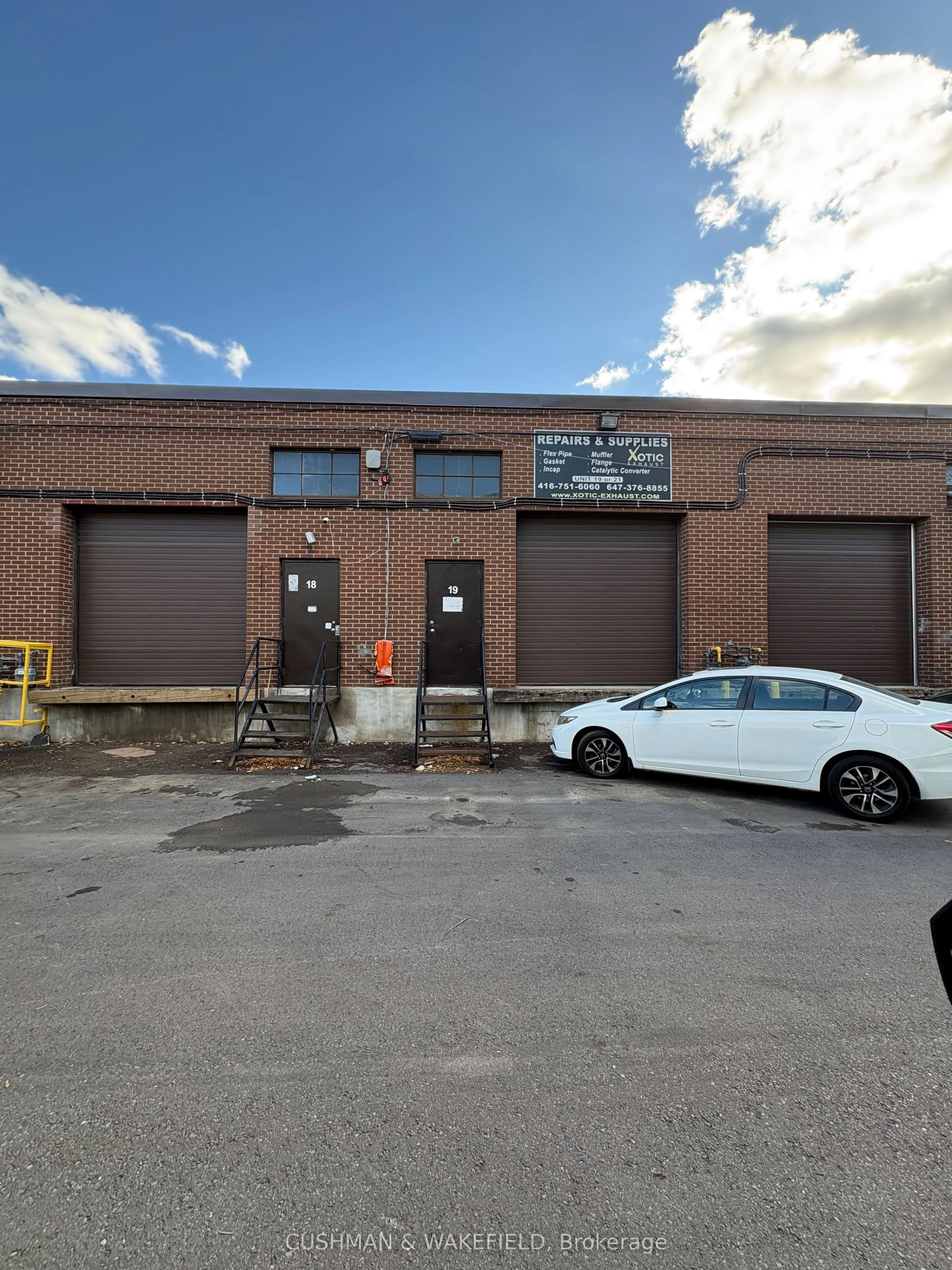 140 Midwest Road, #18