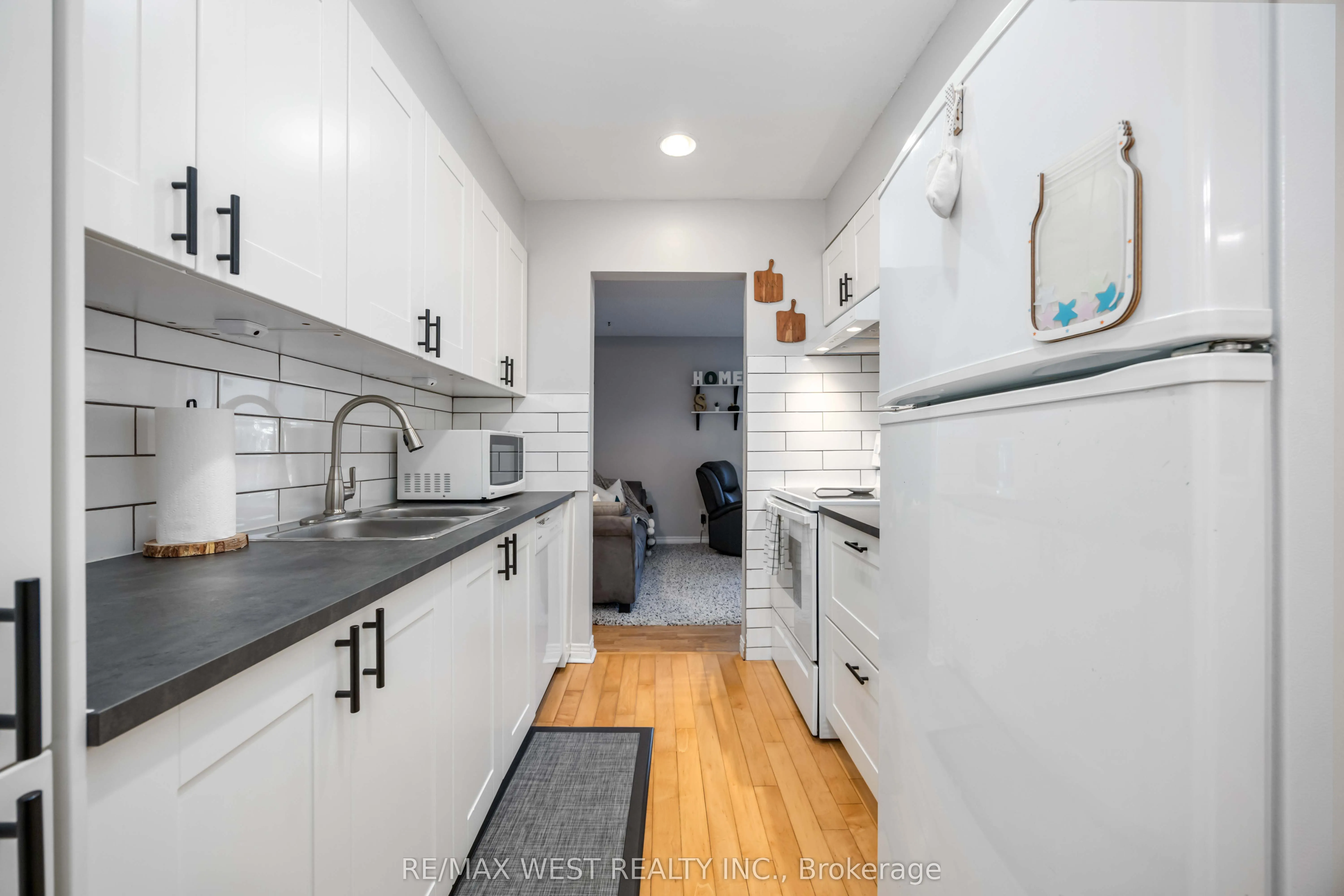 221 Ormond Drive, #E8