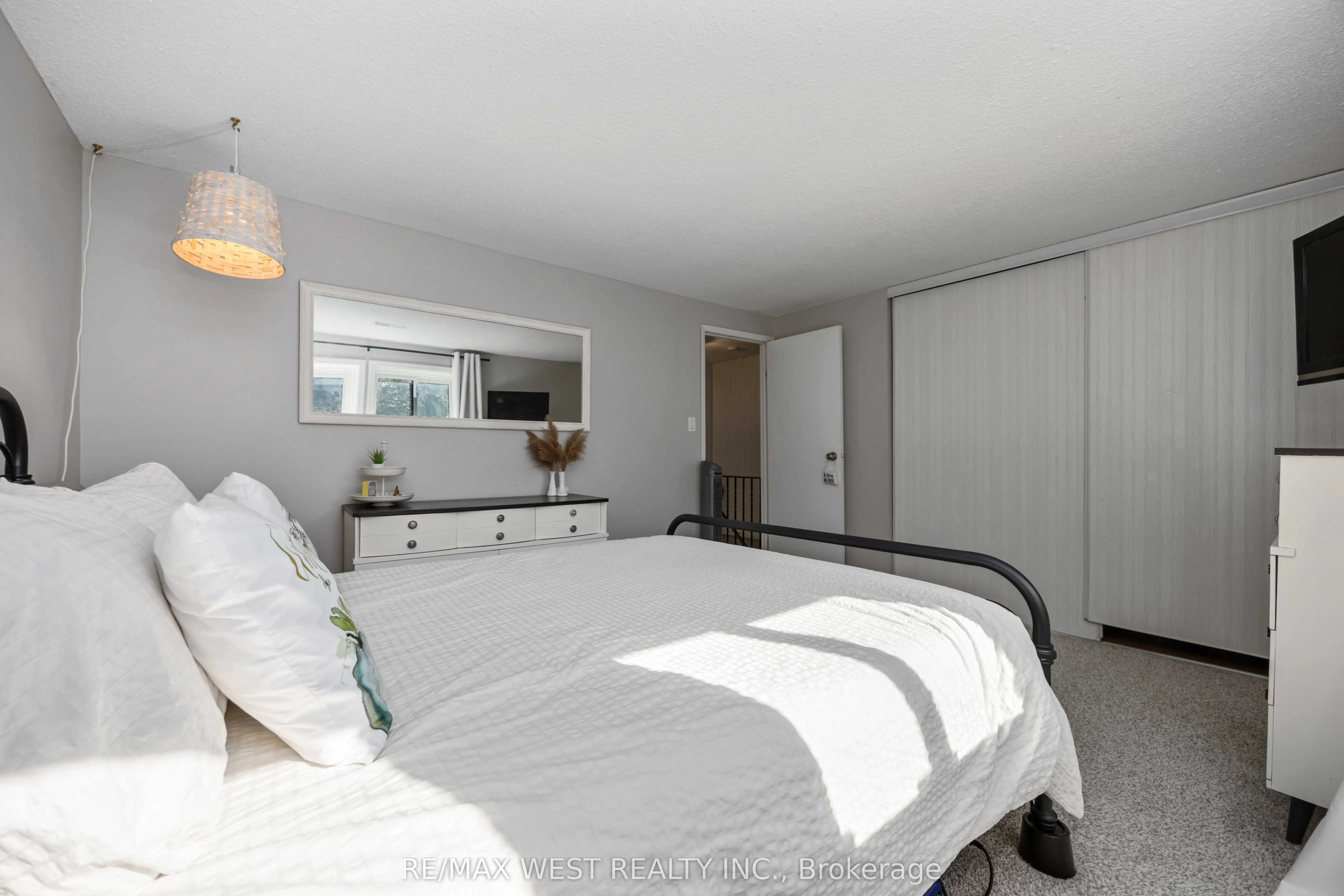 221 Ormond Drive, #E8