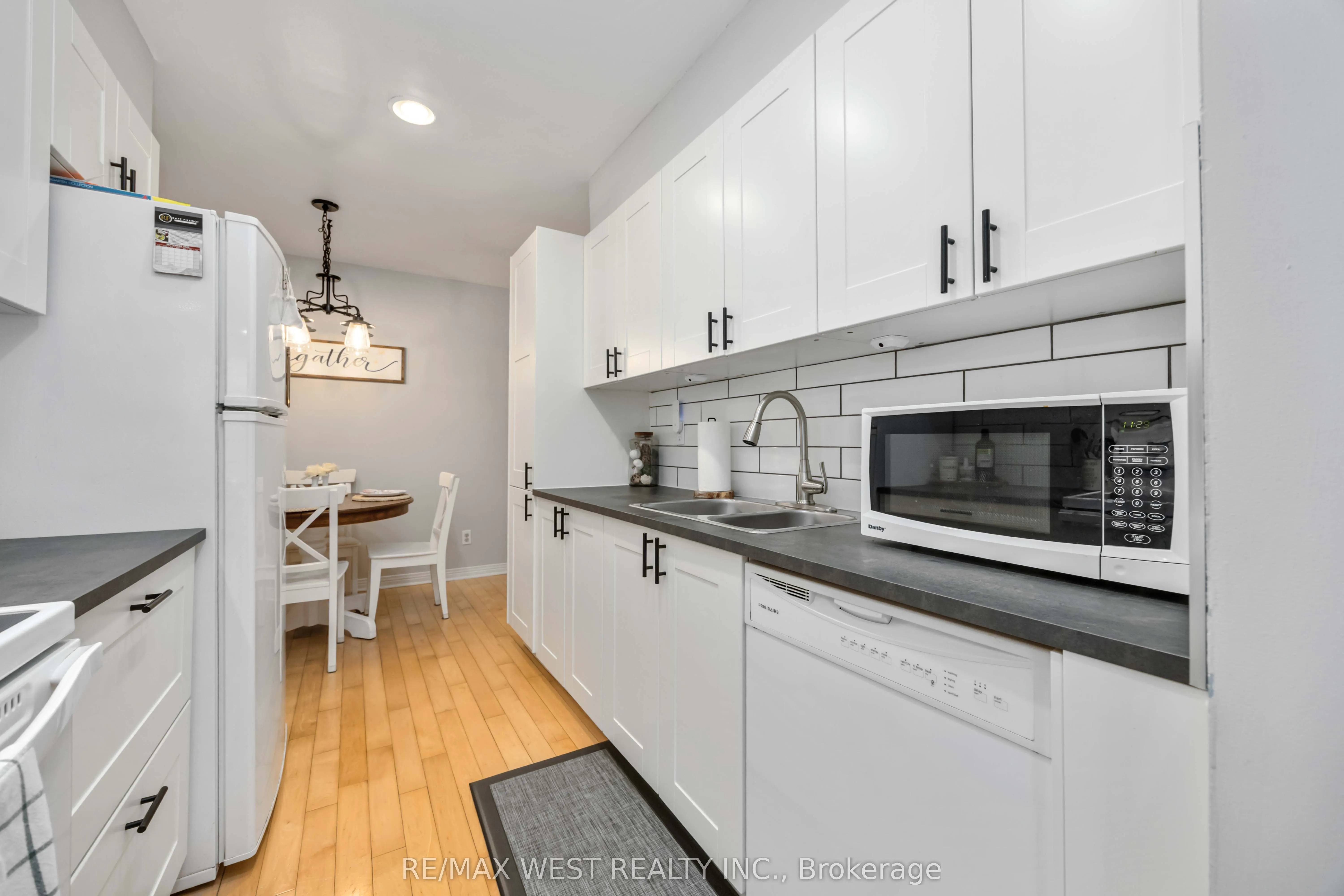 221 Ormond Drive, #E8