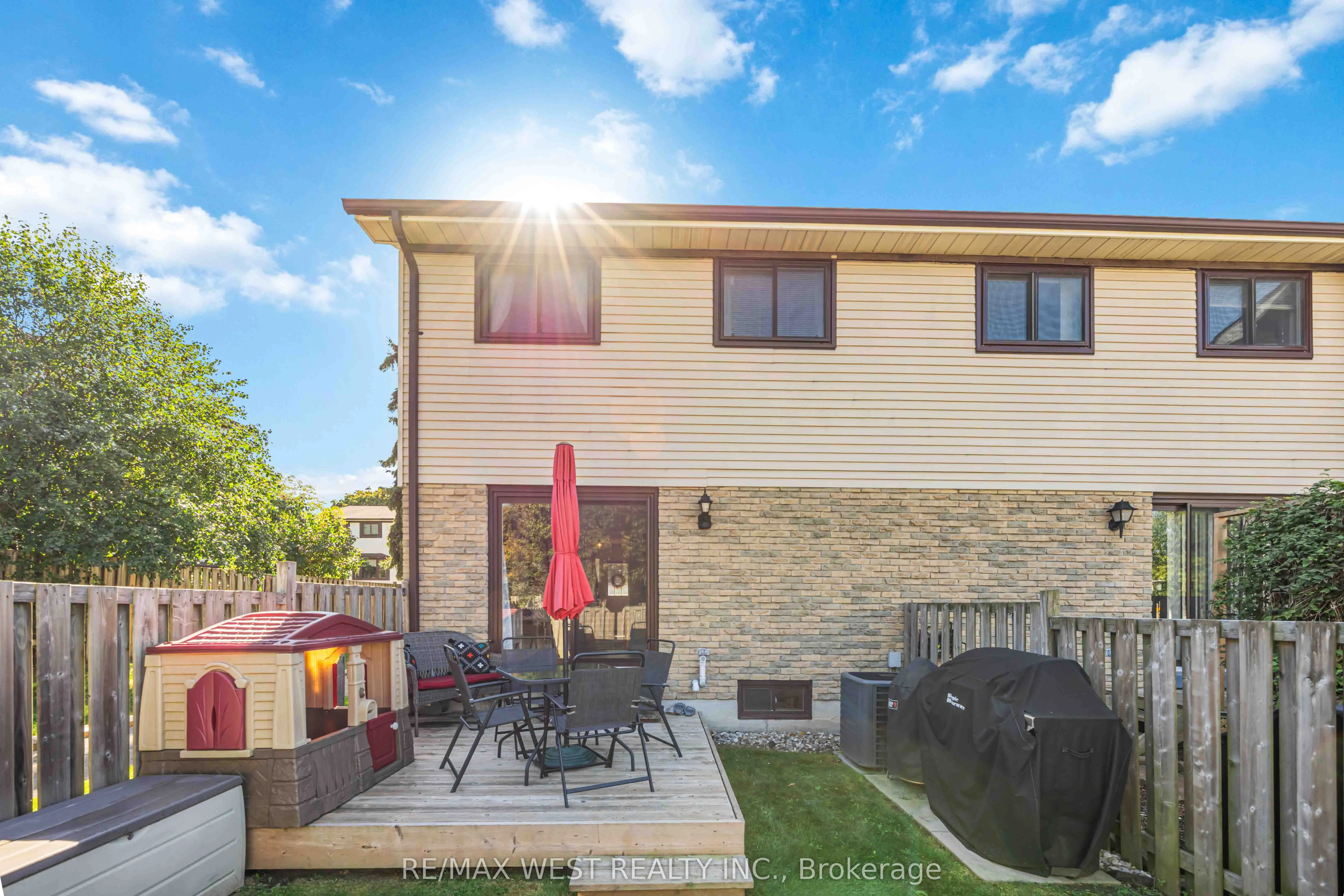 221 Ormond Drive, #E8