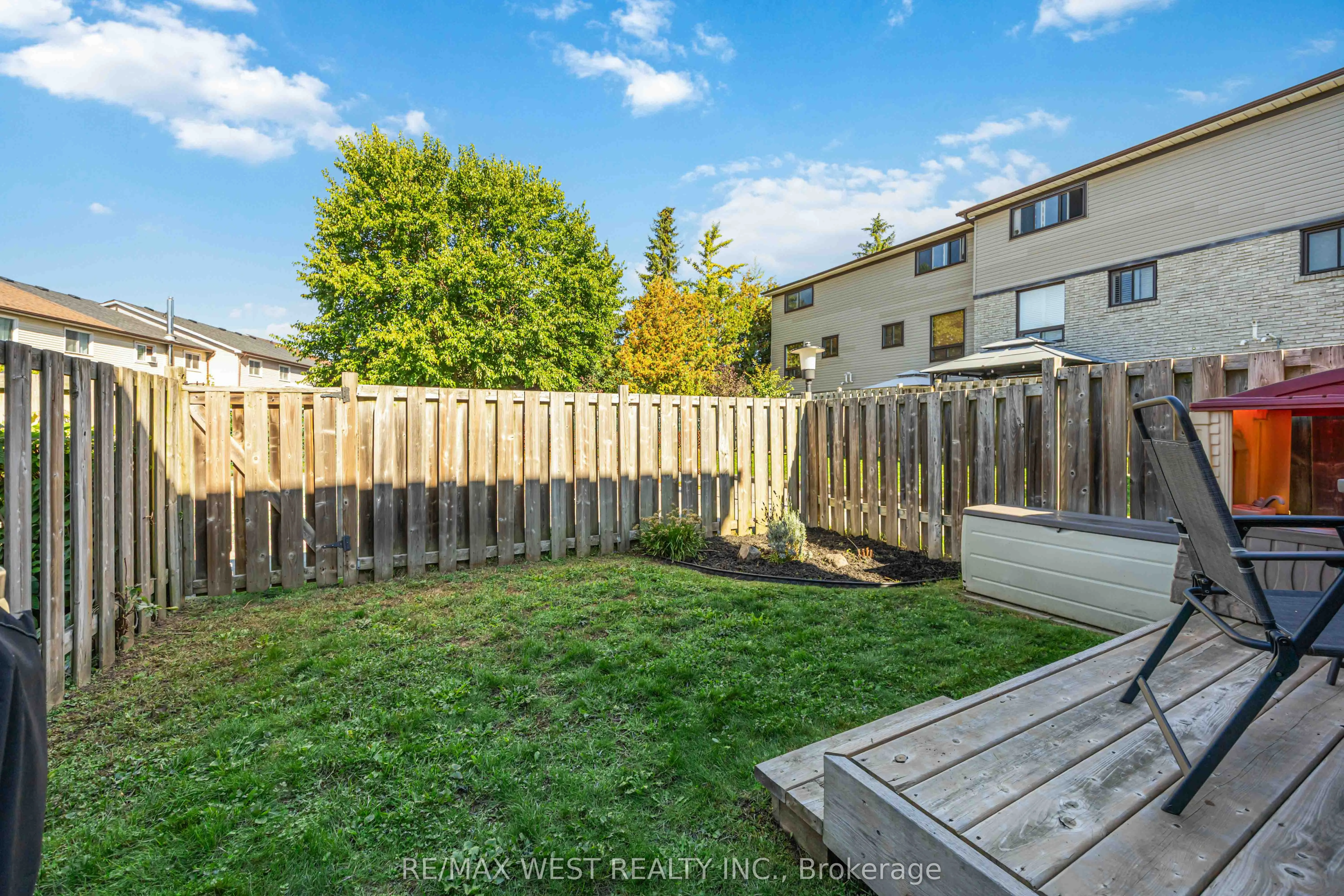 221 Ormond Drive, #E8